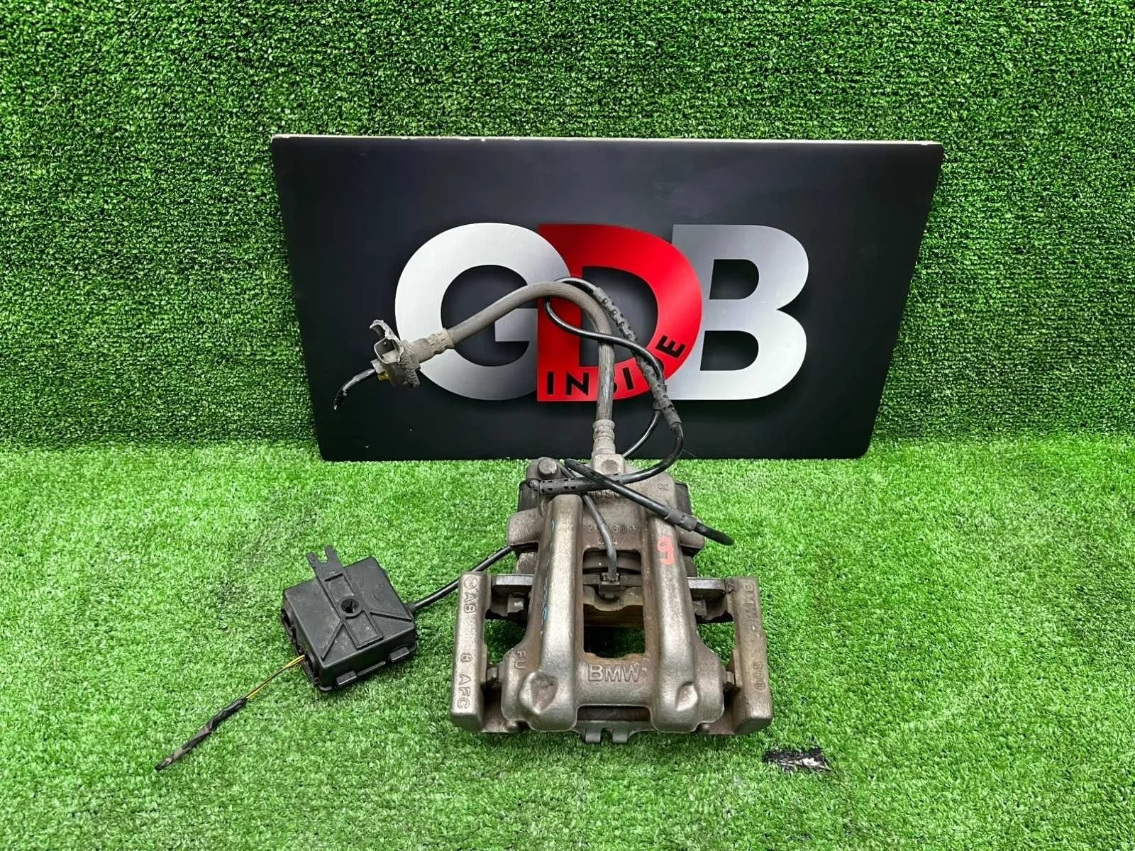 Суппорт BMW 3 series 16.01.2013 34216850858 F30 N20B20B, задний правый