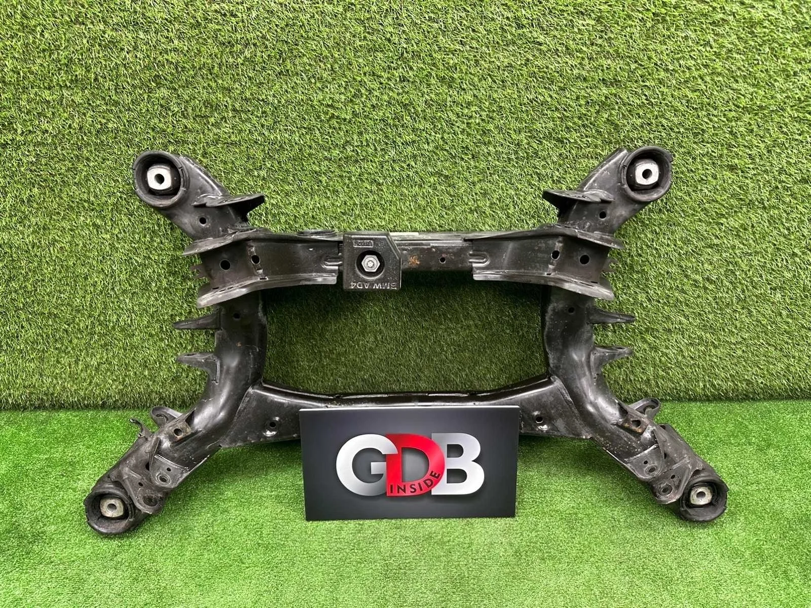 Подрамник BMW X3 2012 33316857983 F25 N20B20A, задний