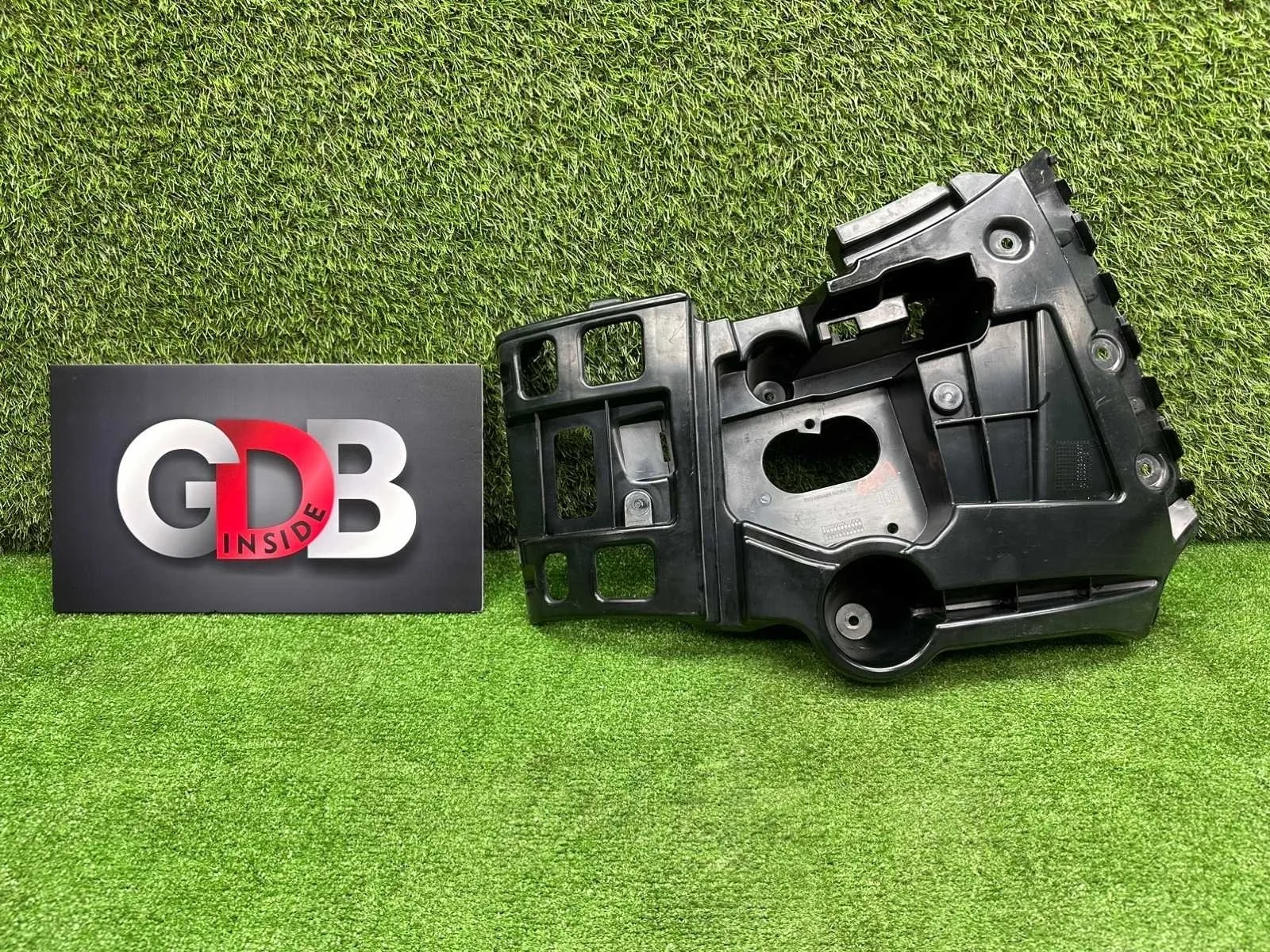 Кронштейн бампера BMW X1 25.10.2011 51124884489 E84 N20B20A, задний левый