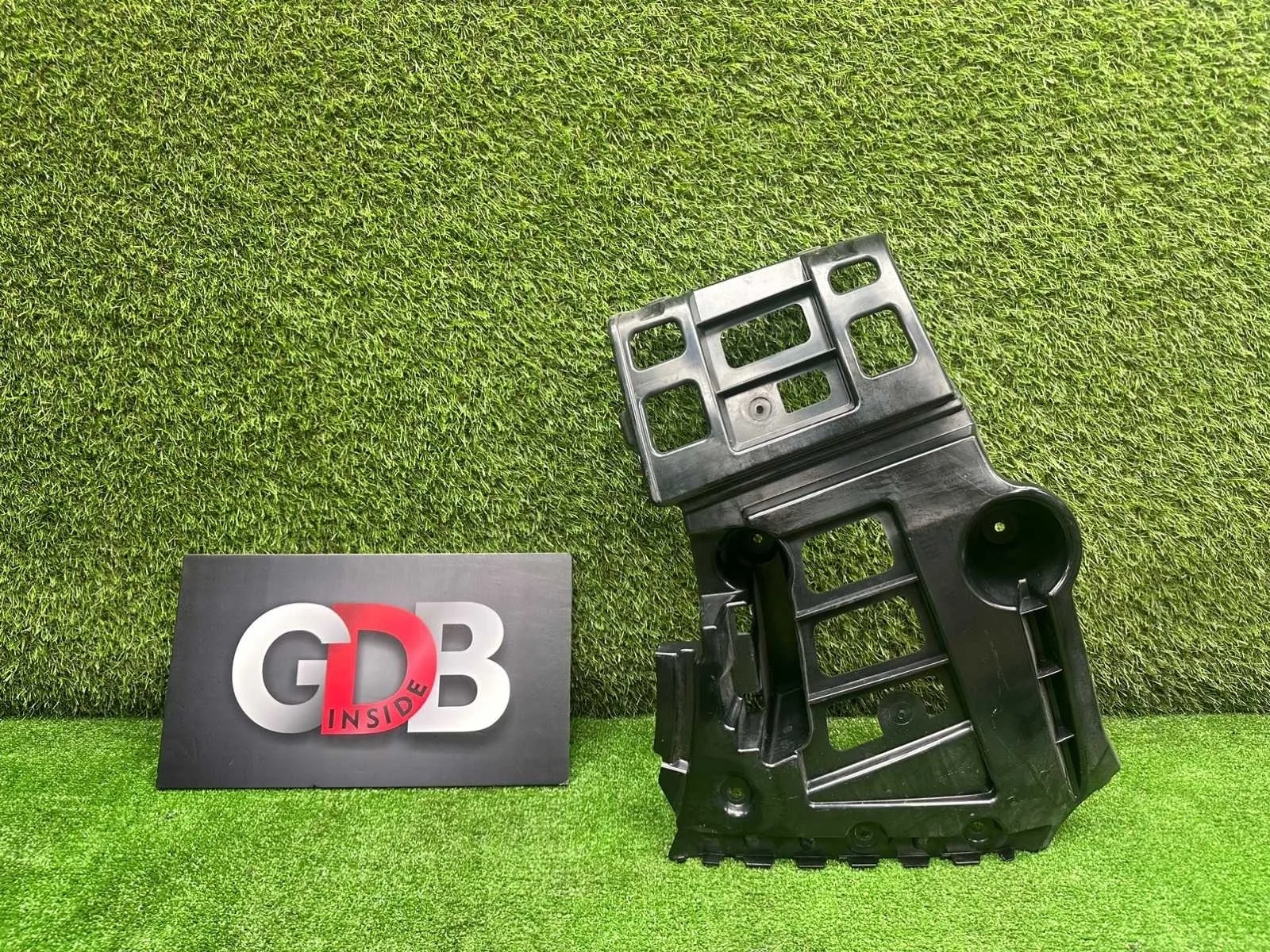 Кронштейн бампера BMW X1 04.07.2011 51122991780 E84 N52B30A, задний правый