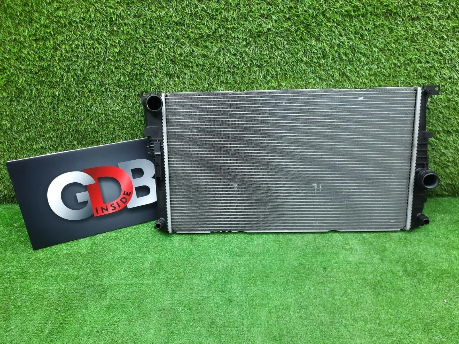 Радиатор ДВС Bmw 3 Series 16.01.2013 17118672104 F30 N20B20B, передний