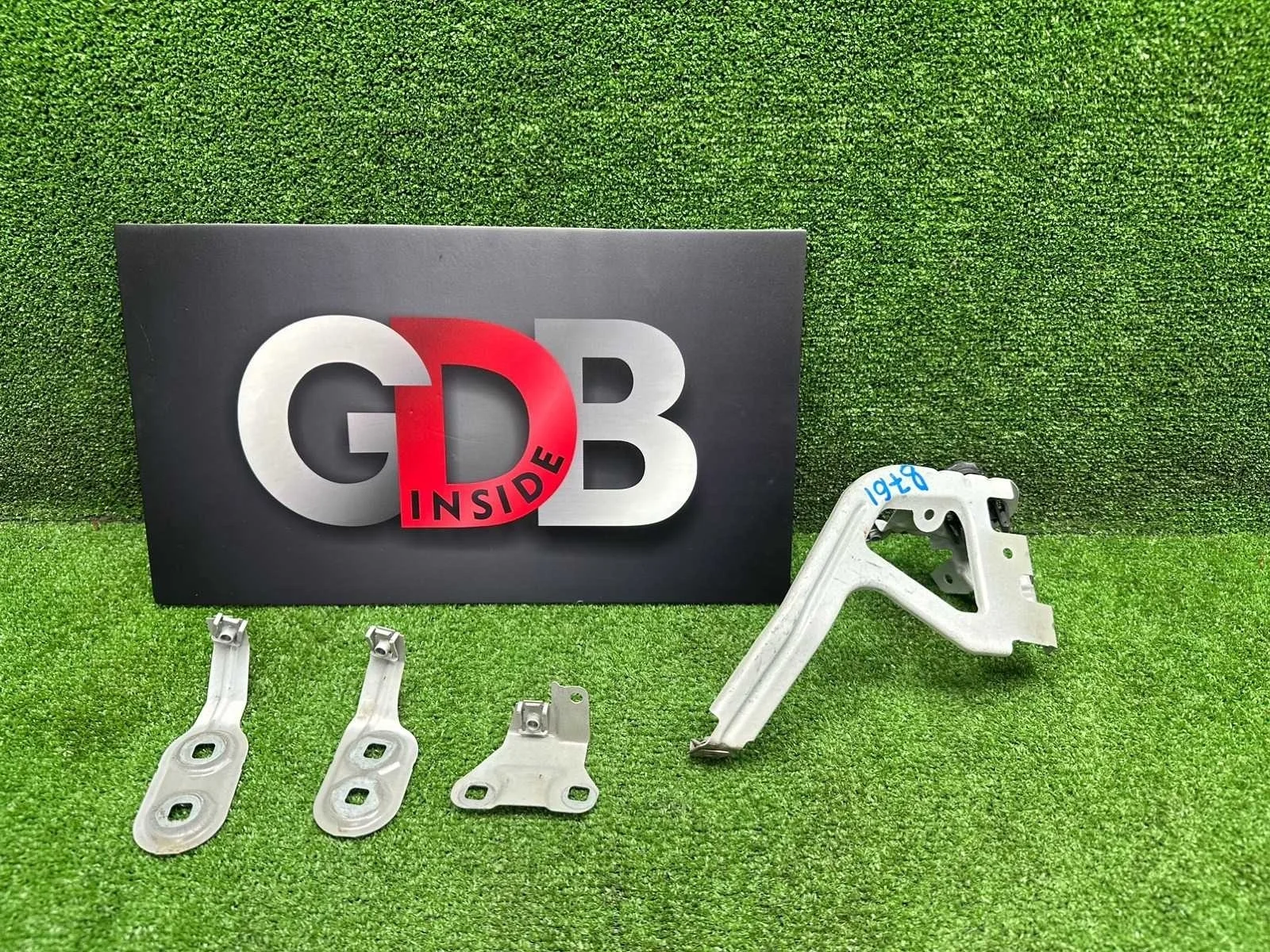 Кронштейн крыла BMW 5 series 2012 41357207209 F10 N20B20B, передний левый