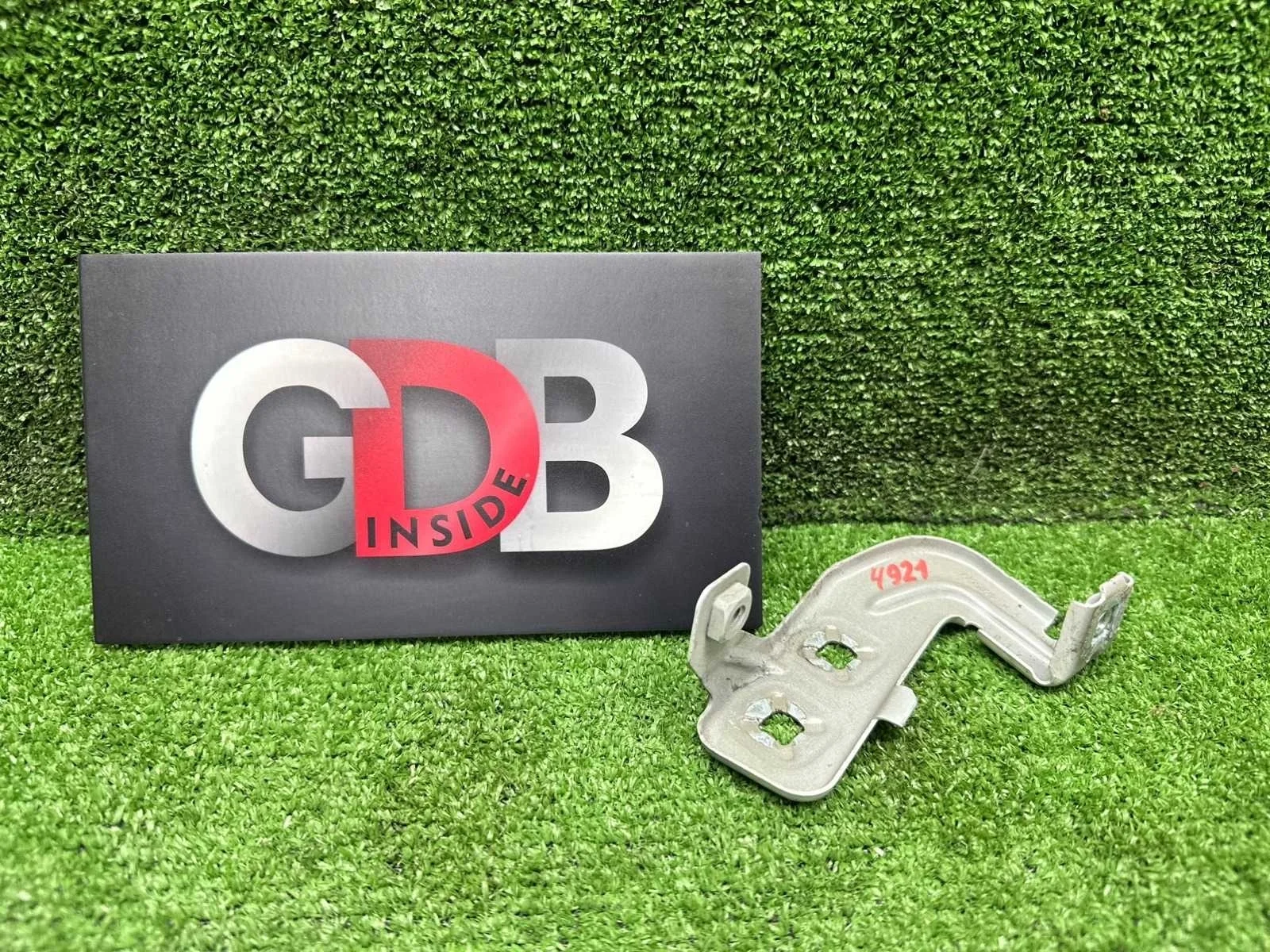 Кронштейн крыла BMW 3 series 2012 41358066940 F30 N20B20A, передний правый