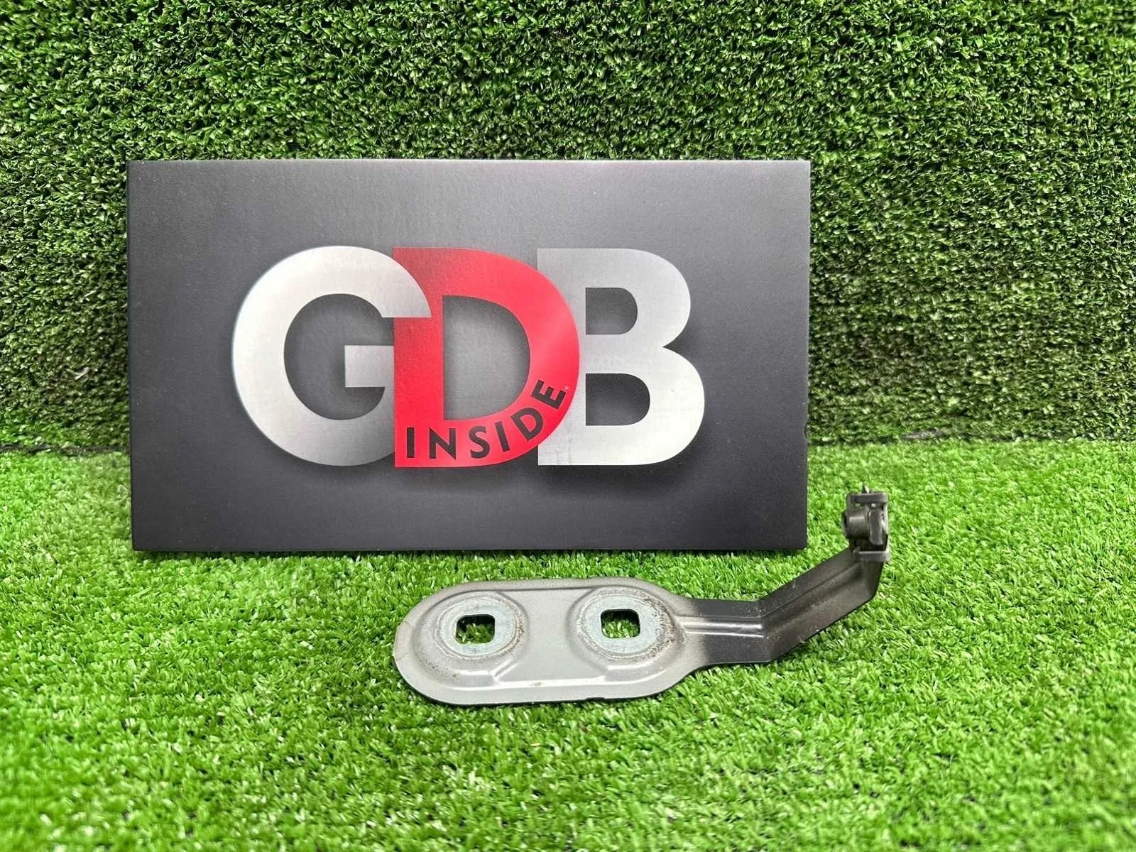 Кронштейн крыла BMW 5 series 2012 41357207205 F10 N55B30A, передний левый