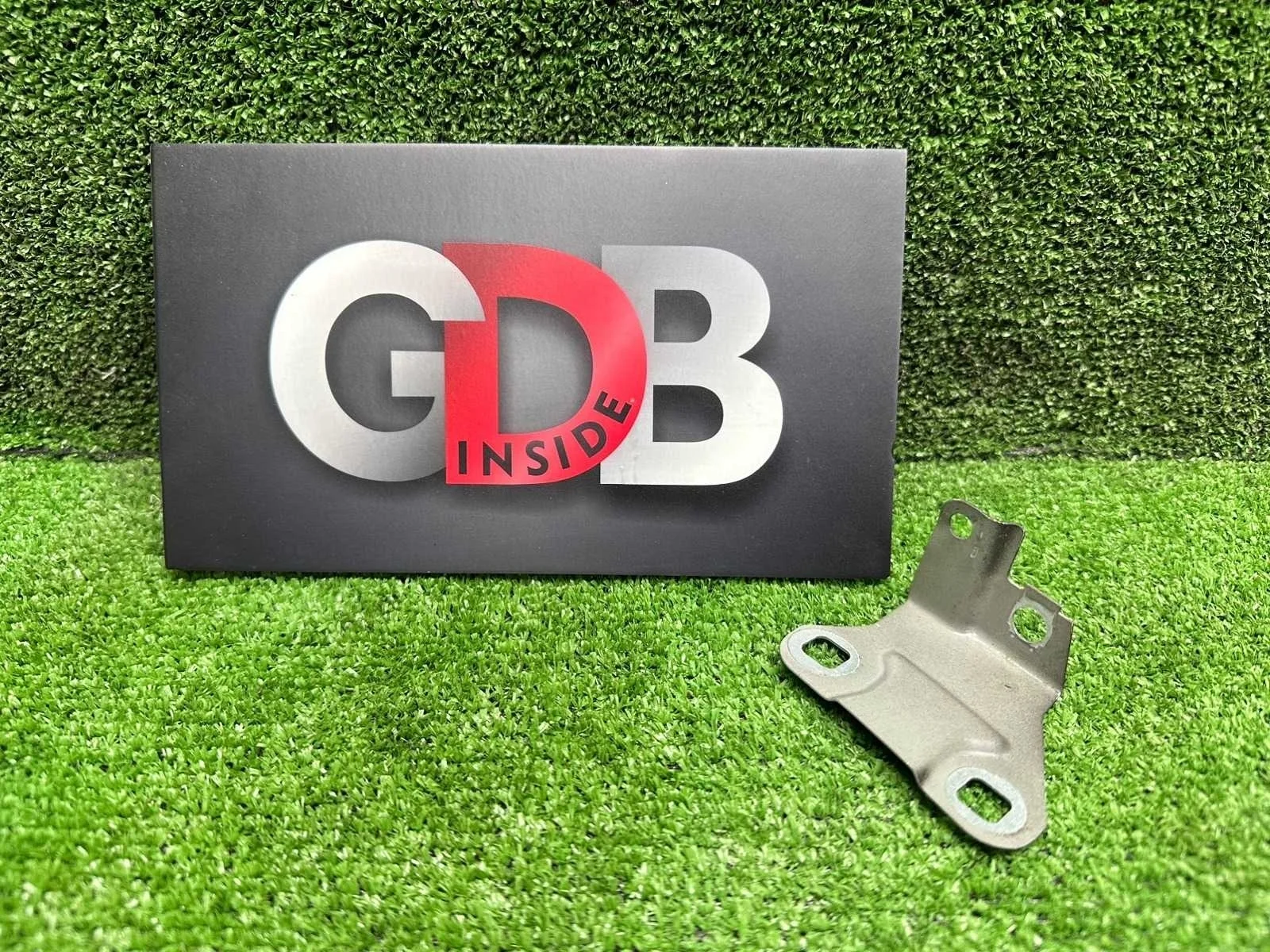 Кронштейн крыла BMW 5 series 2012 41357207204 F10 N55B30A, передний правый