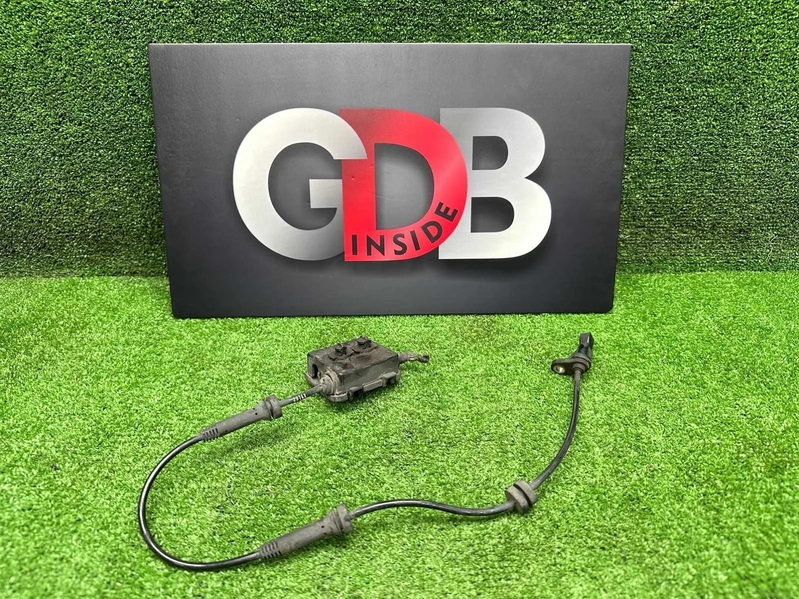 Датчик abs BMW 1 series 25.10.2014 34526884422 F20 N13B16A, передний