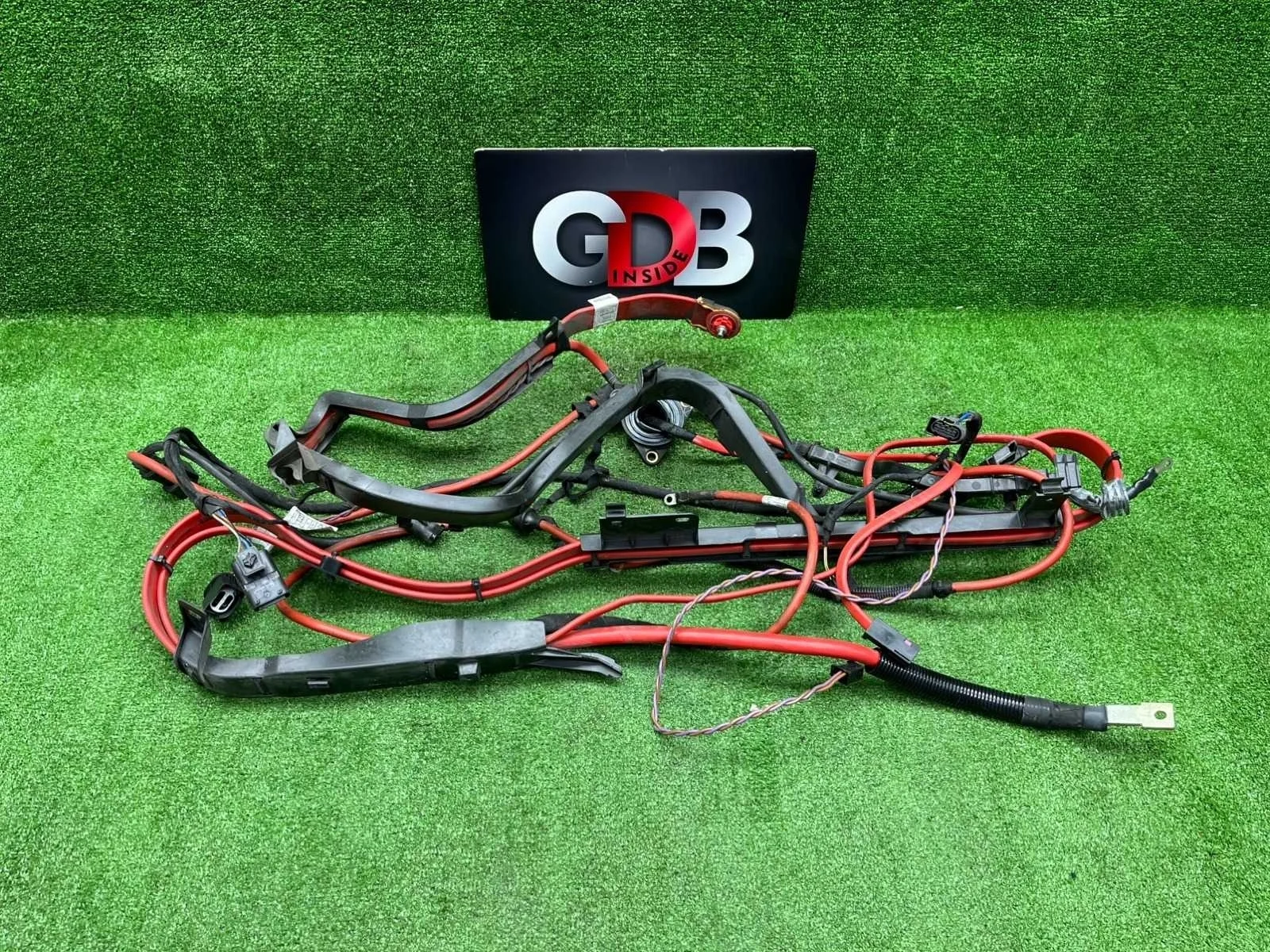 Плюсовой провод аккумулятора BMW 5 series 2013 61129348288 F10 N20B20A