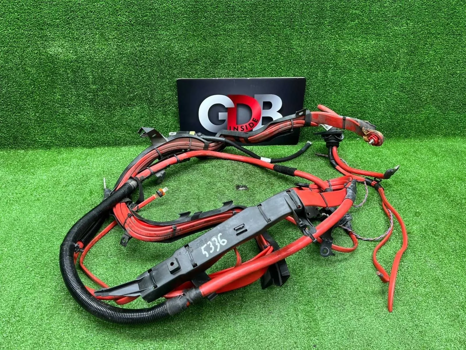 Плюсовой провод аккумулятора BMW 5 series 2013 61129348288 F10 N55B30A