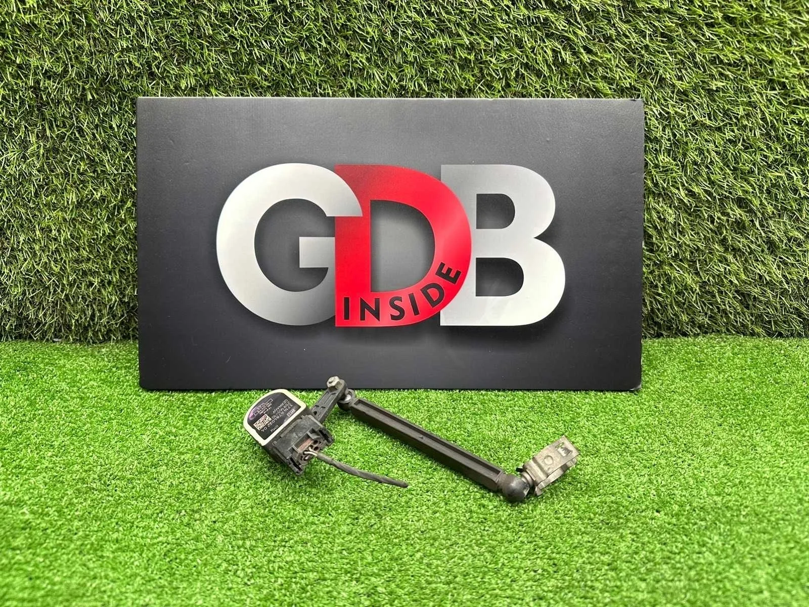 Датчик положения кузова BMW 3 series 01.02.2013 37146784075 F30 N55B30A