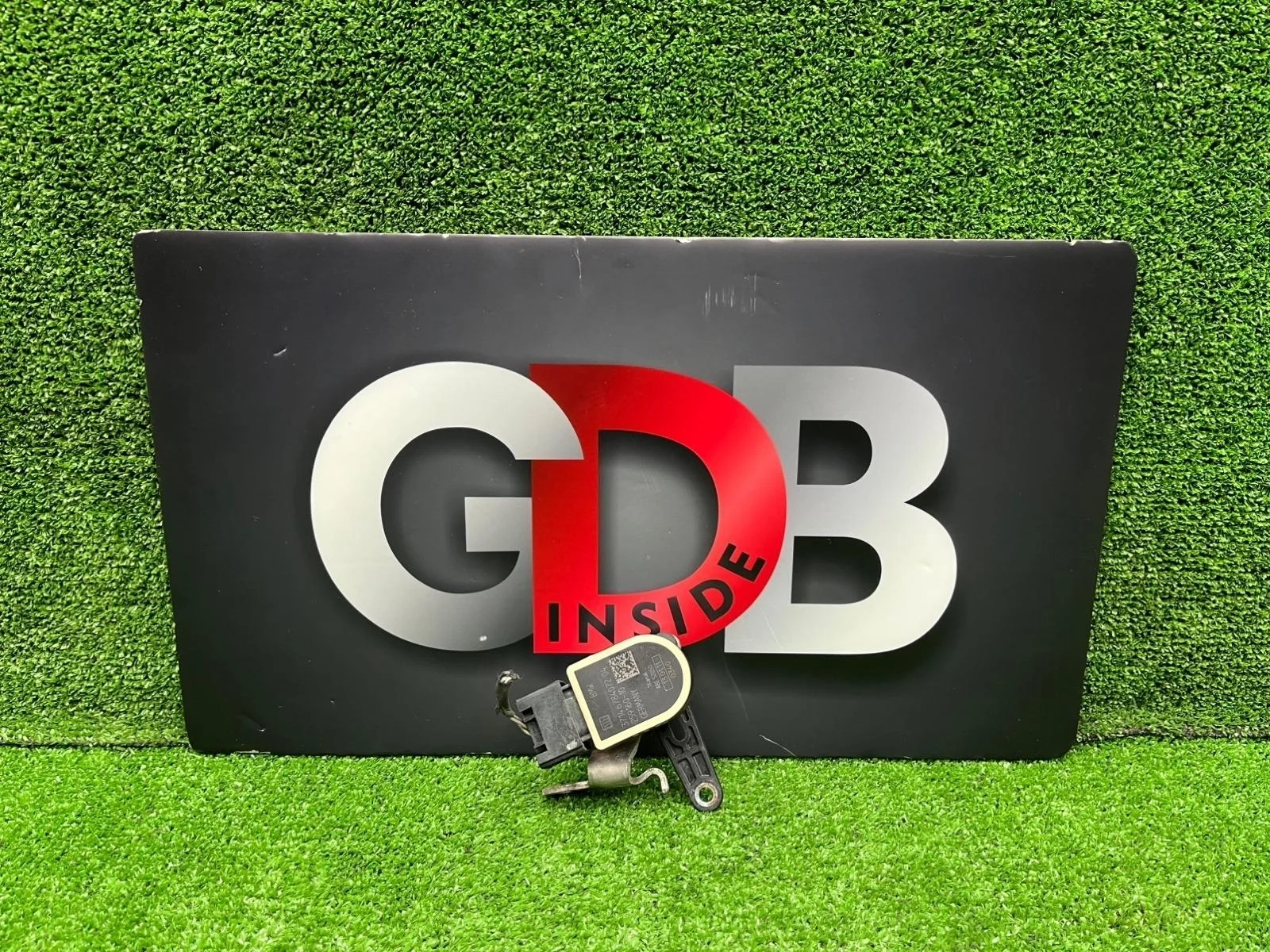 Датчик положения кузова BMW 5 series 18.01.2011 37146870000 F10 N52B25AF