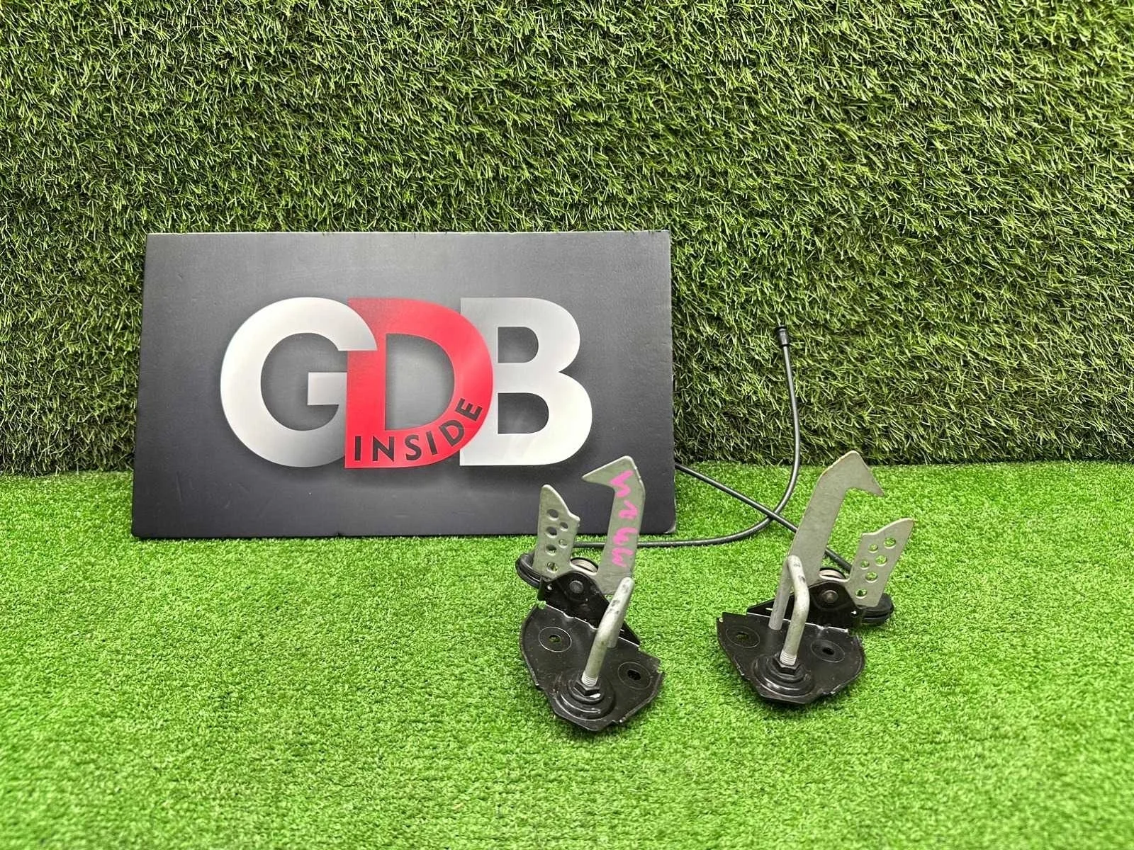 Крючок капота Bmw 7 Series 08.05.2013 51237183763 F01 N55B30A