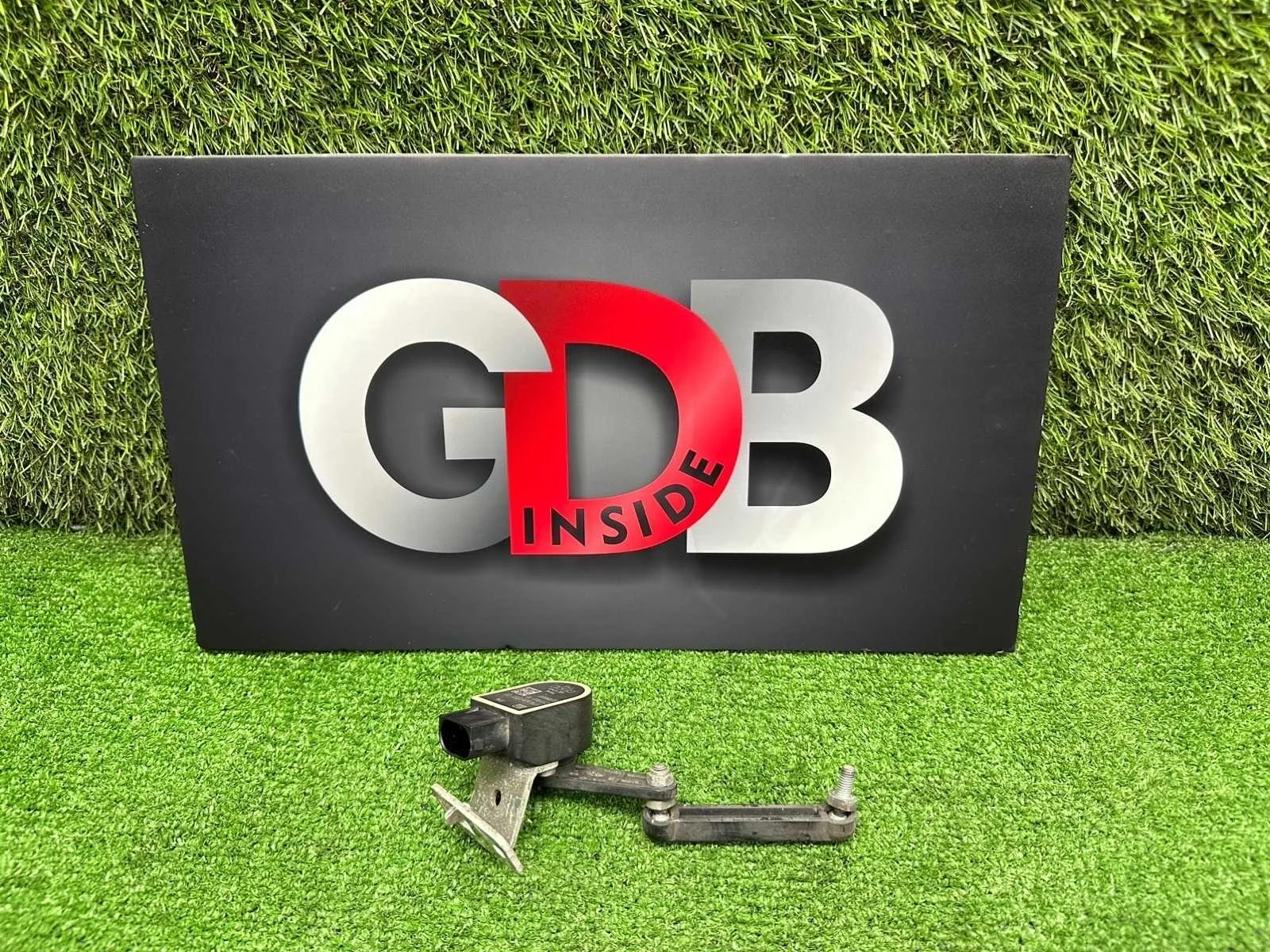 Датчик положения кузова BMW 7 series 08.05.2013 37146861351 F01 N55B30A