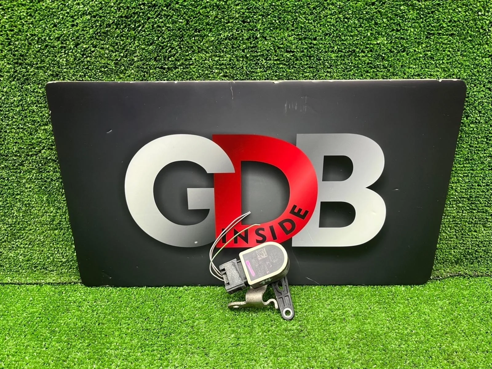 Датчик положения кузова BMW 5 series 26.11.2010 37146870000 F11 N52B25AF