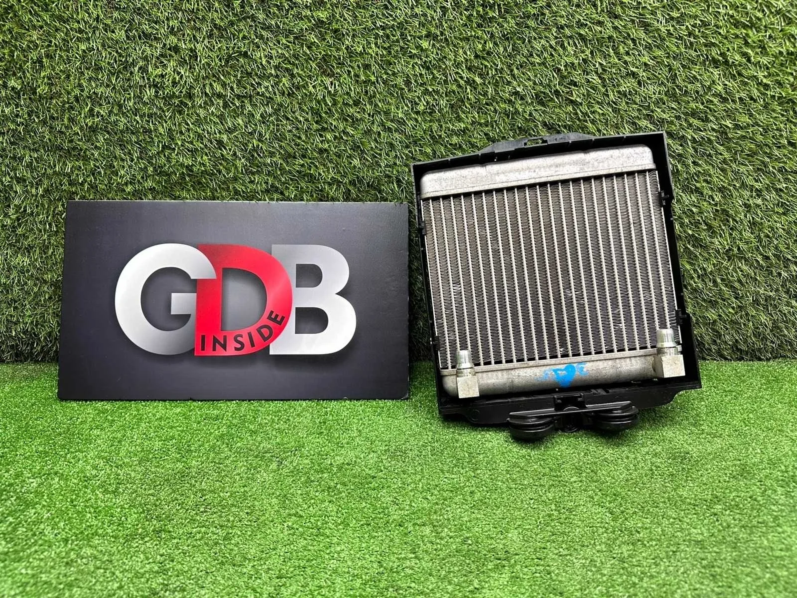 Радиатор масляный BMW 3 series 18.09.2013 17217572542 F30 N55B30A