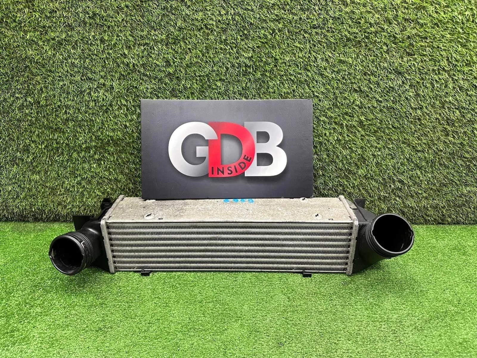 Интеркулер BMW X1 25.10.2011 17517624146 E84 N20B20A