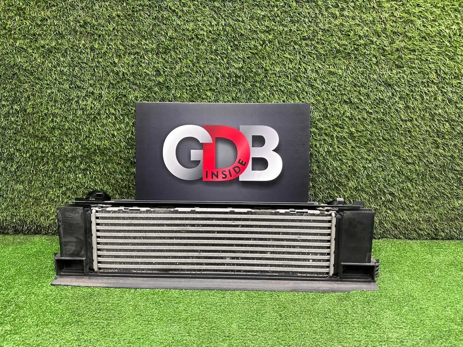 Интеркулер BMW 1 series 18.05.2015 17517600530 F20 N13B16A