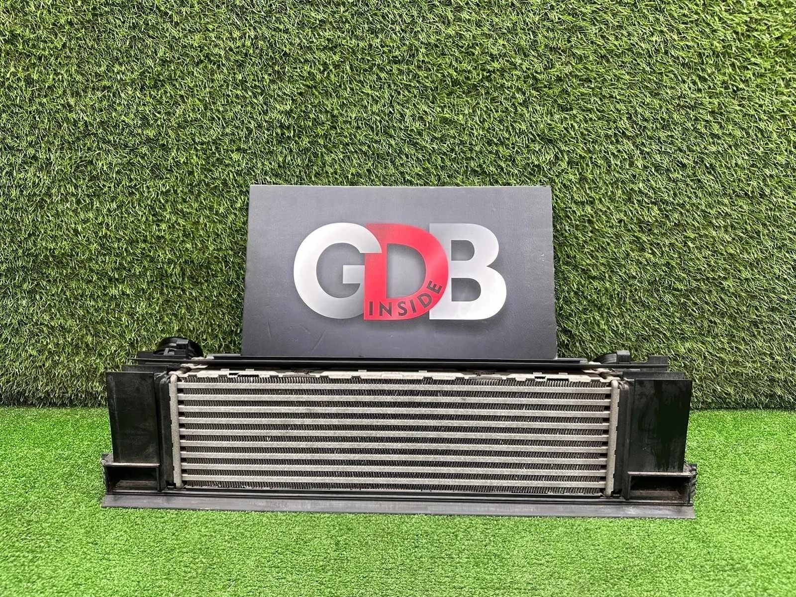 Интеркулер BMW 1 series 23.10.2012 17517600530 F20 N13B16A