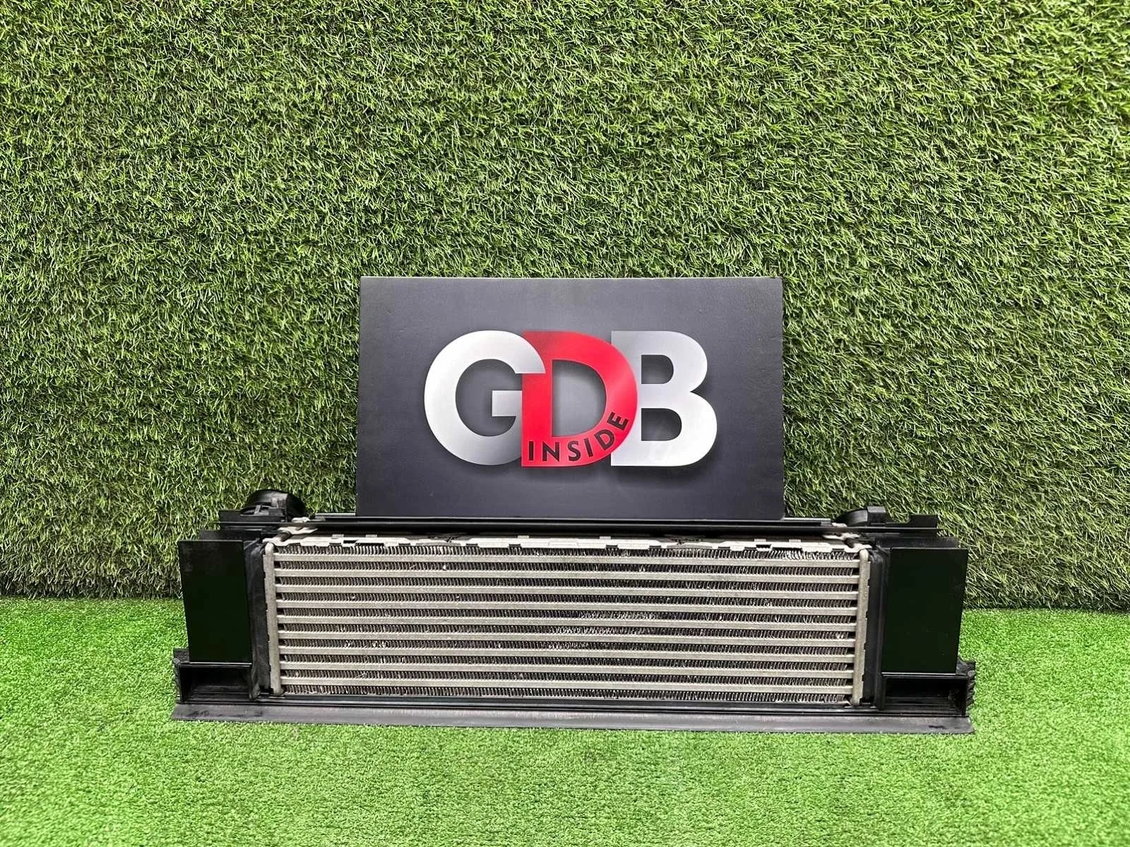 Интеркулер BMW 1 series 27.03.2012 17517600530 F20 N13B16A