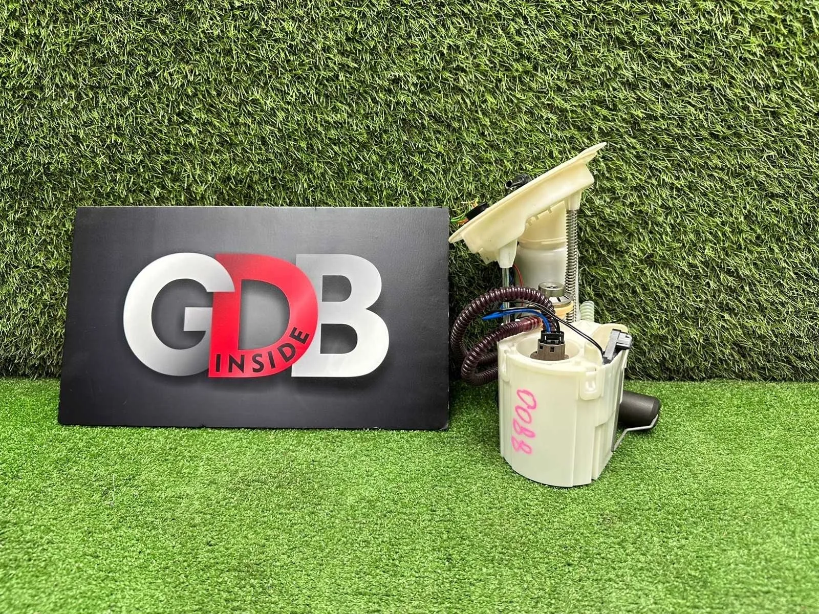 Топливная станция с насосом Bmw 3 Series 28.01.2013 16117243975 F30 N55B30A