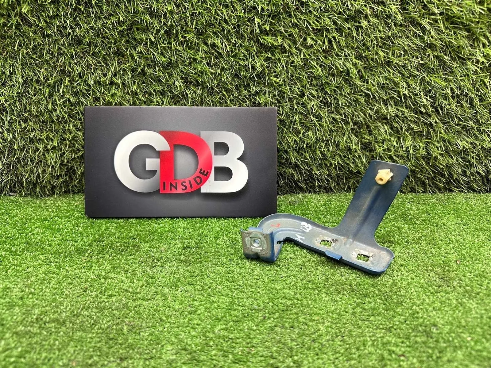 Кронштейн крыла BMW 3 series 2013 41358066939 F30 N55B30A, передний левый