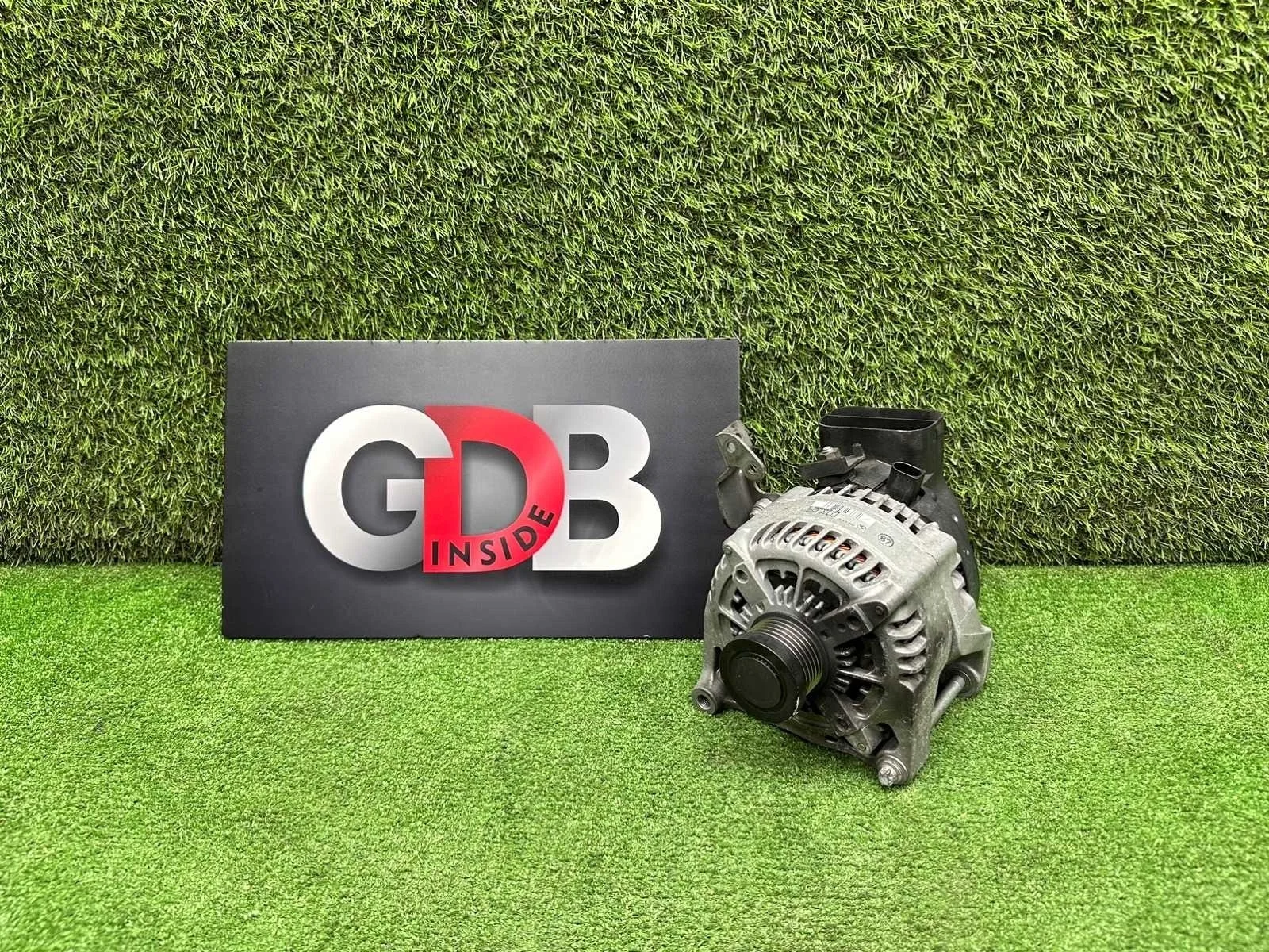 Генератор BMW 1 series 2013 12317605060 F20 N13B16A