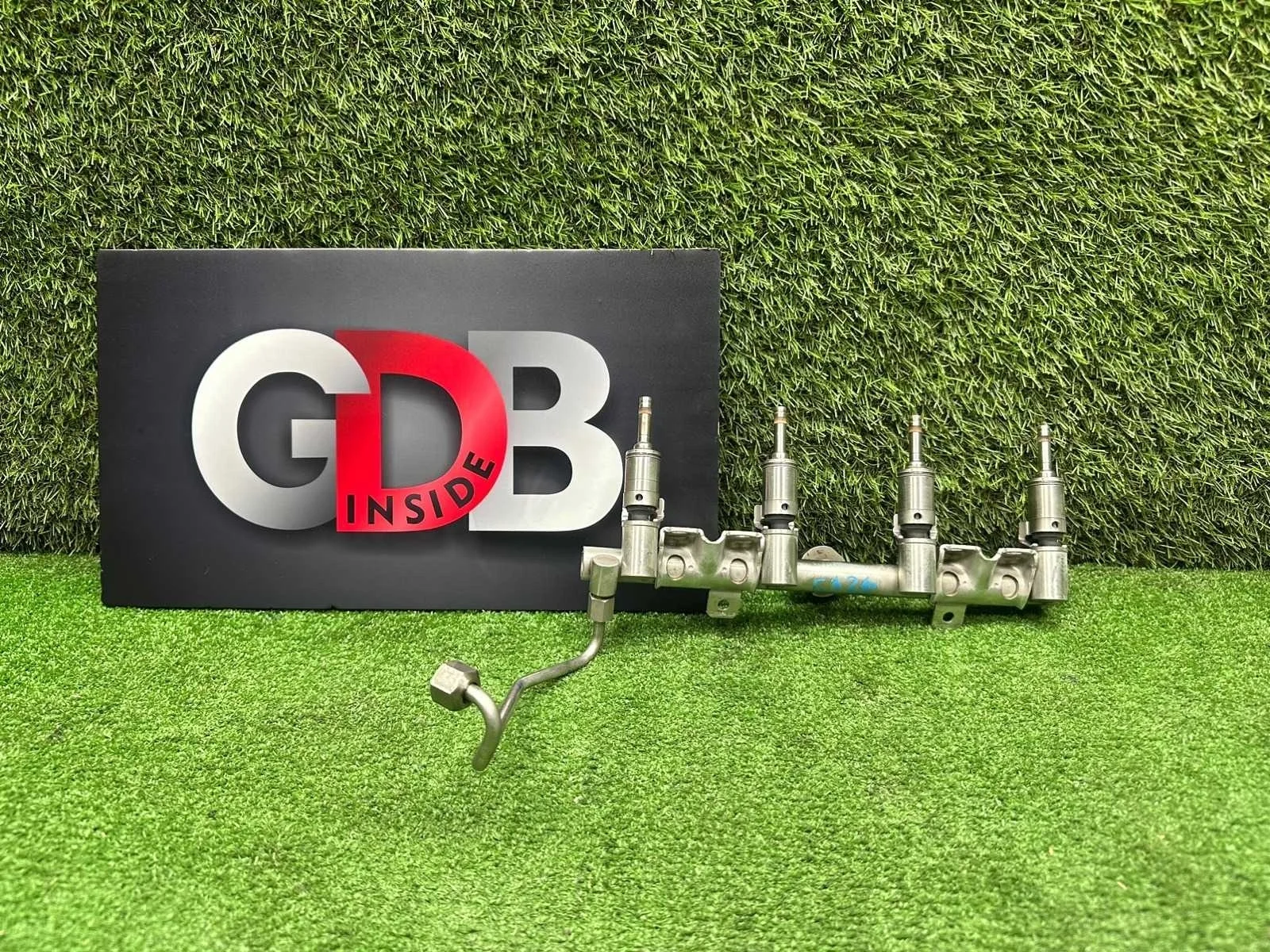 Топливная рампа с форсунками Bmw 1 Series 2013 13538682350 F20 N13B16A