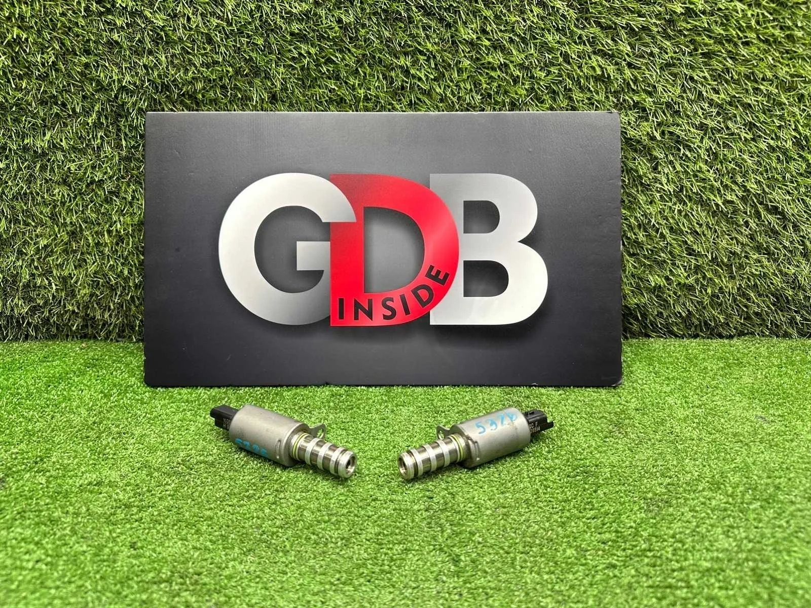 Клапан электромагнитный изменения фаз ГРМ BMW 1 series 2013 11368610388 F20 N13B16A