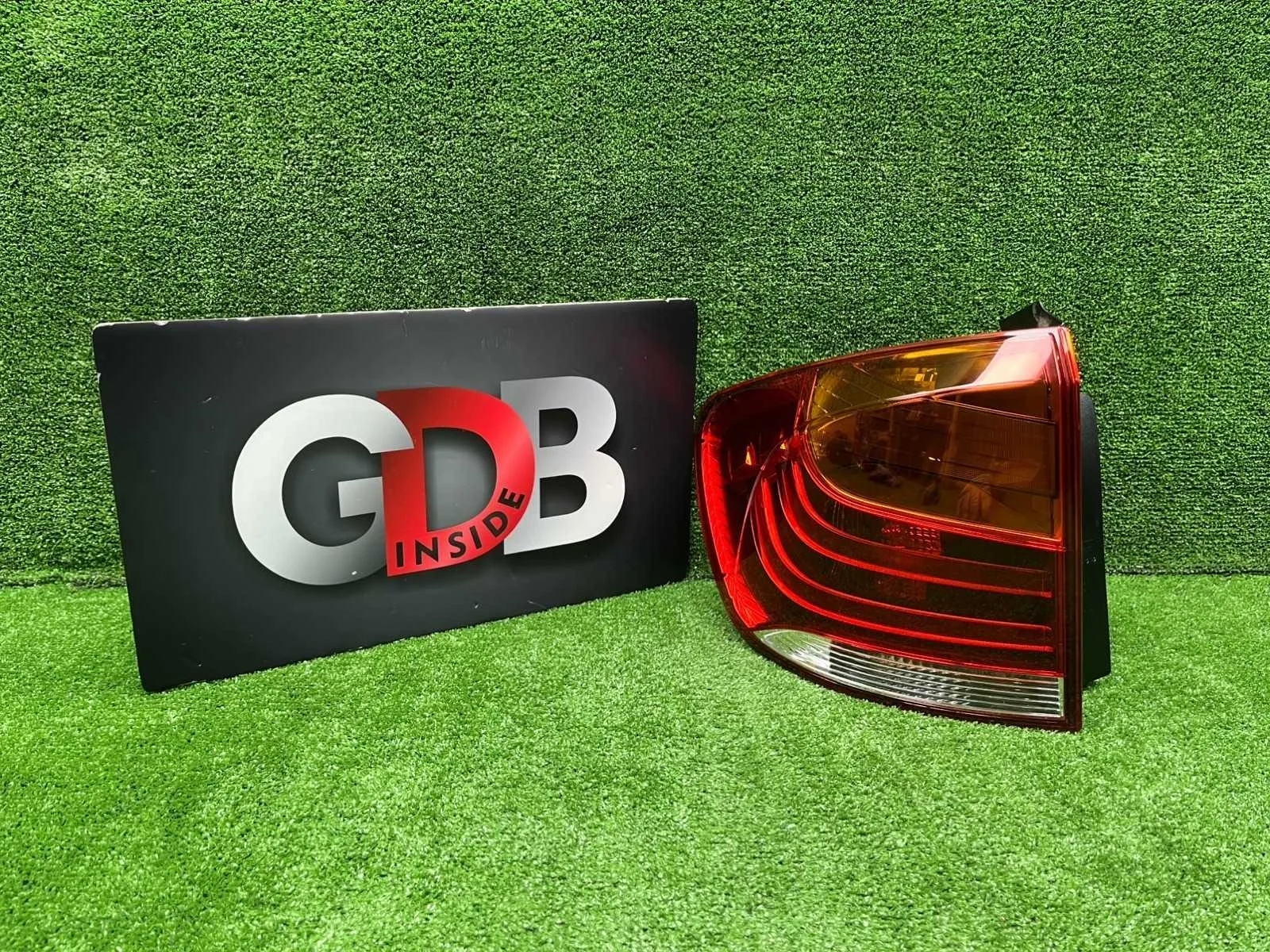 Фонарь BMW X1 25.10.2011 63212990109 E84 N20B20A, задний левый