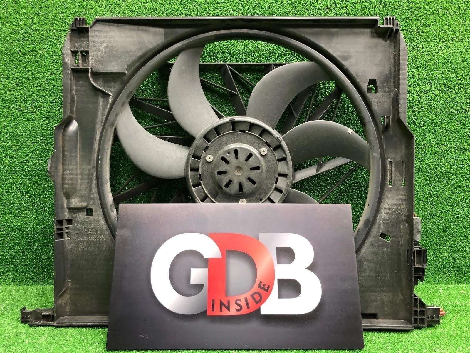 Вентилятор радиатора BMW 5 series 23.09.2010 17428509740 F11 N52B25AF