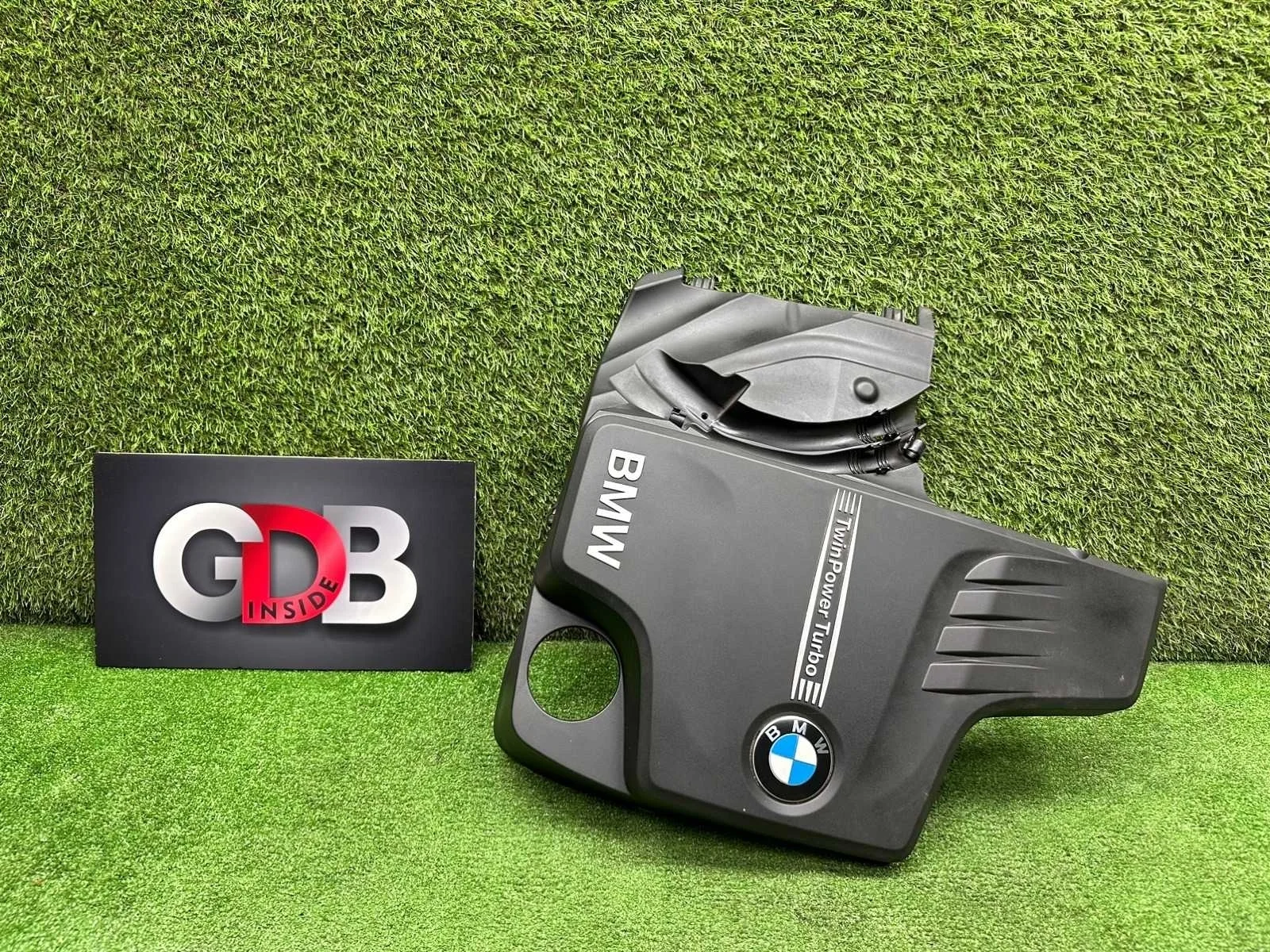 Декоративная накладка ДВС BMW X1 2011 11127589053 E84 N20B20A