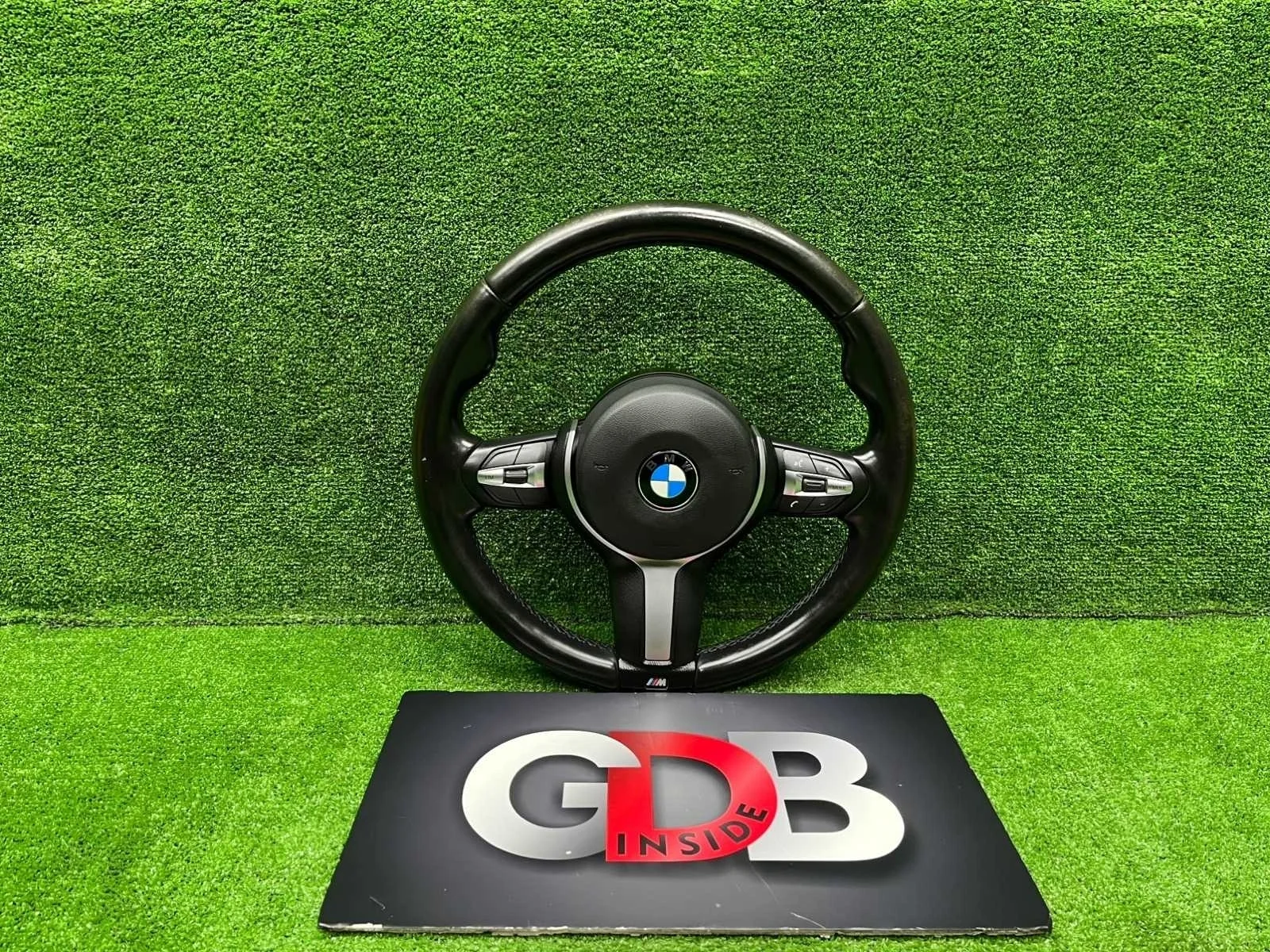 Руль M BMW 1 series 25.10.2014 32307848338 F20 N13B16A