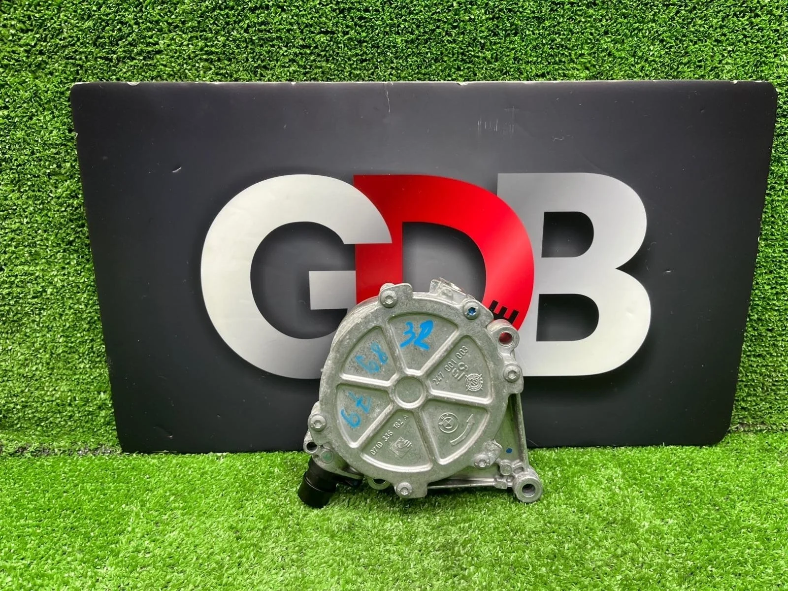 Вакуумный насос Bmw 3 Series 2013 11667622380 F30 N20B20B