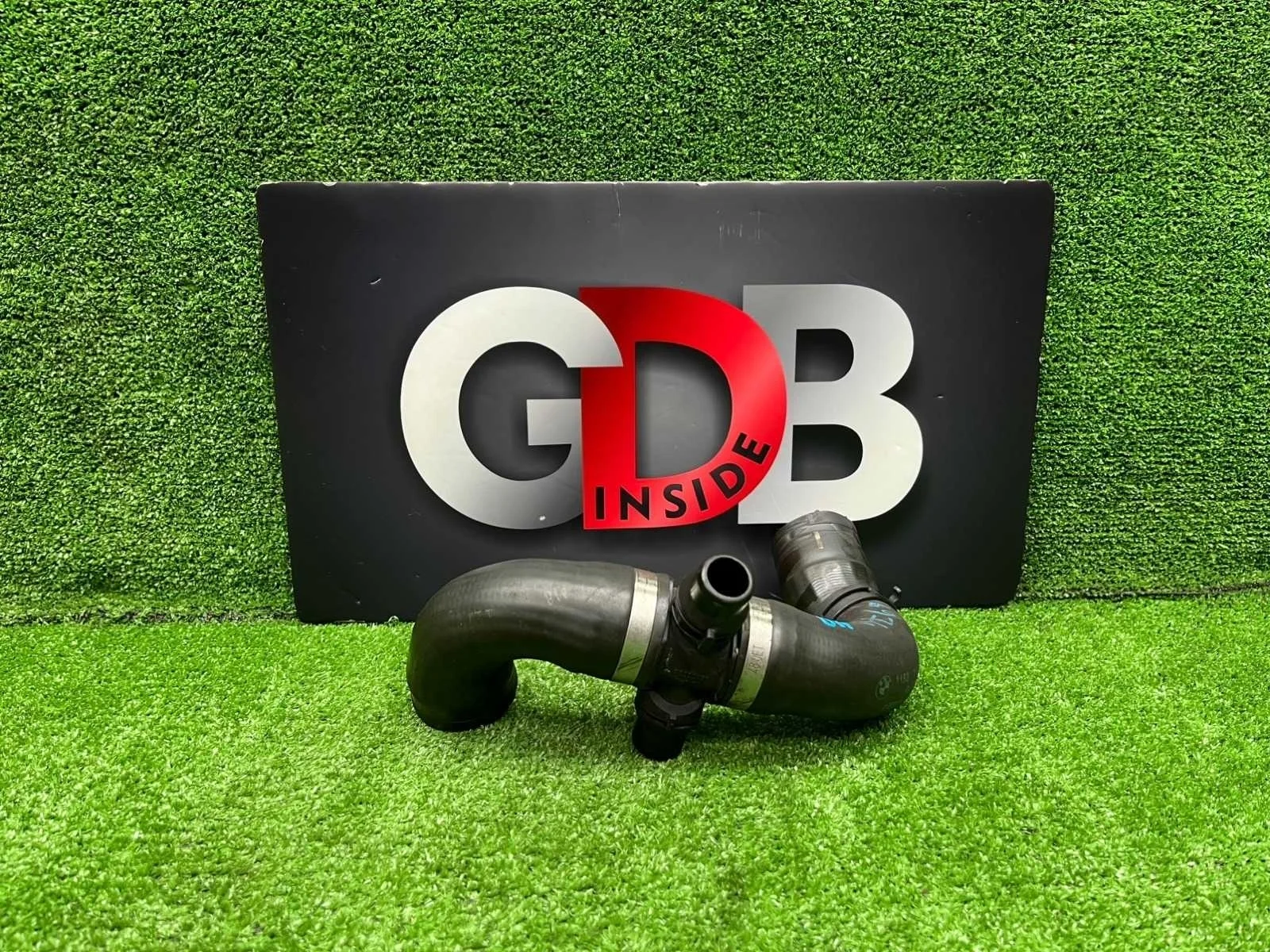 Патрубок системы охлаждения BMW 3 series 2013 11537603511 F30 N20B20B