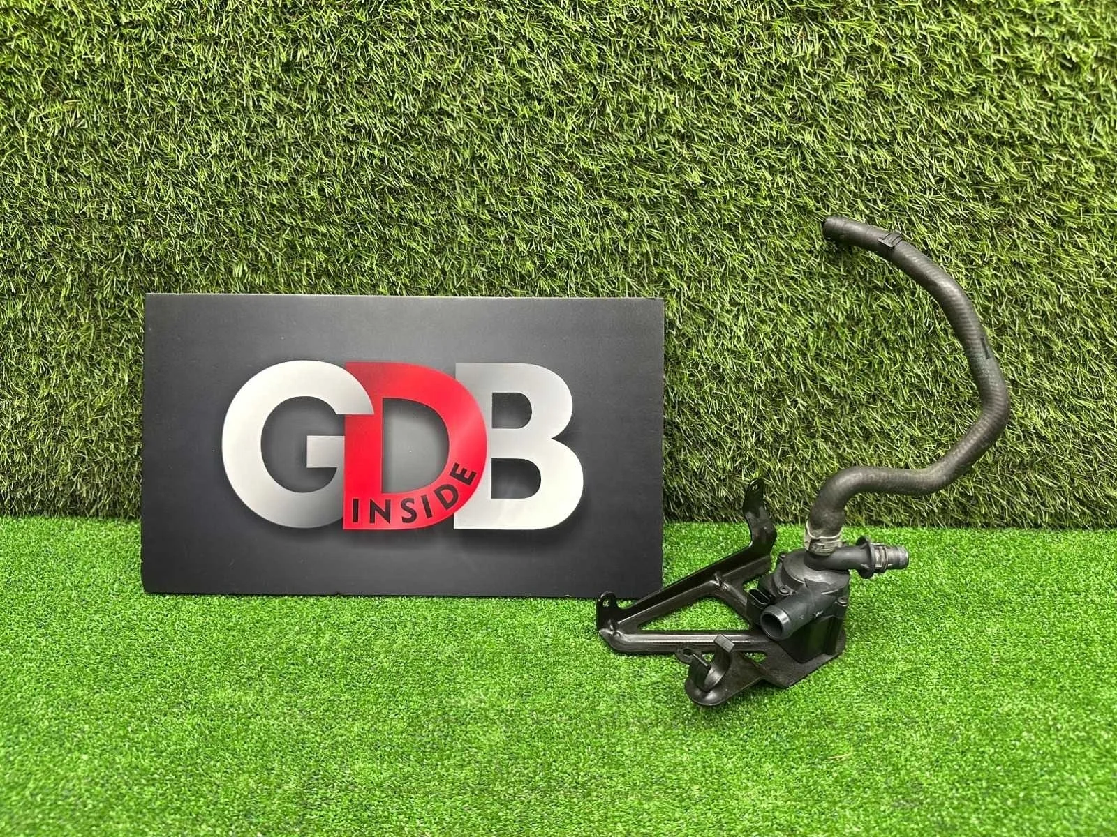 Насос охлаждающей жидкости Bmw 1 Series 28.04.2012 11518616992 F20 N13B16A