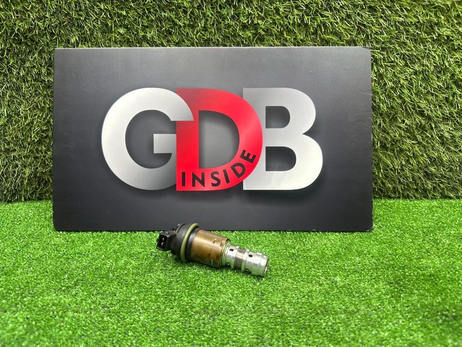 Клапан электромагнитный изменения фаз ГРМ BMW 7 series 2007 11367560462 E65 N62B40A