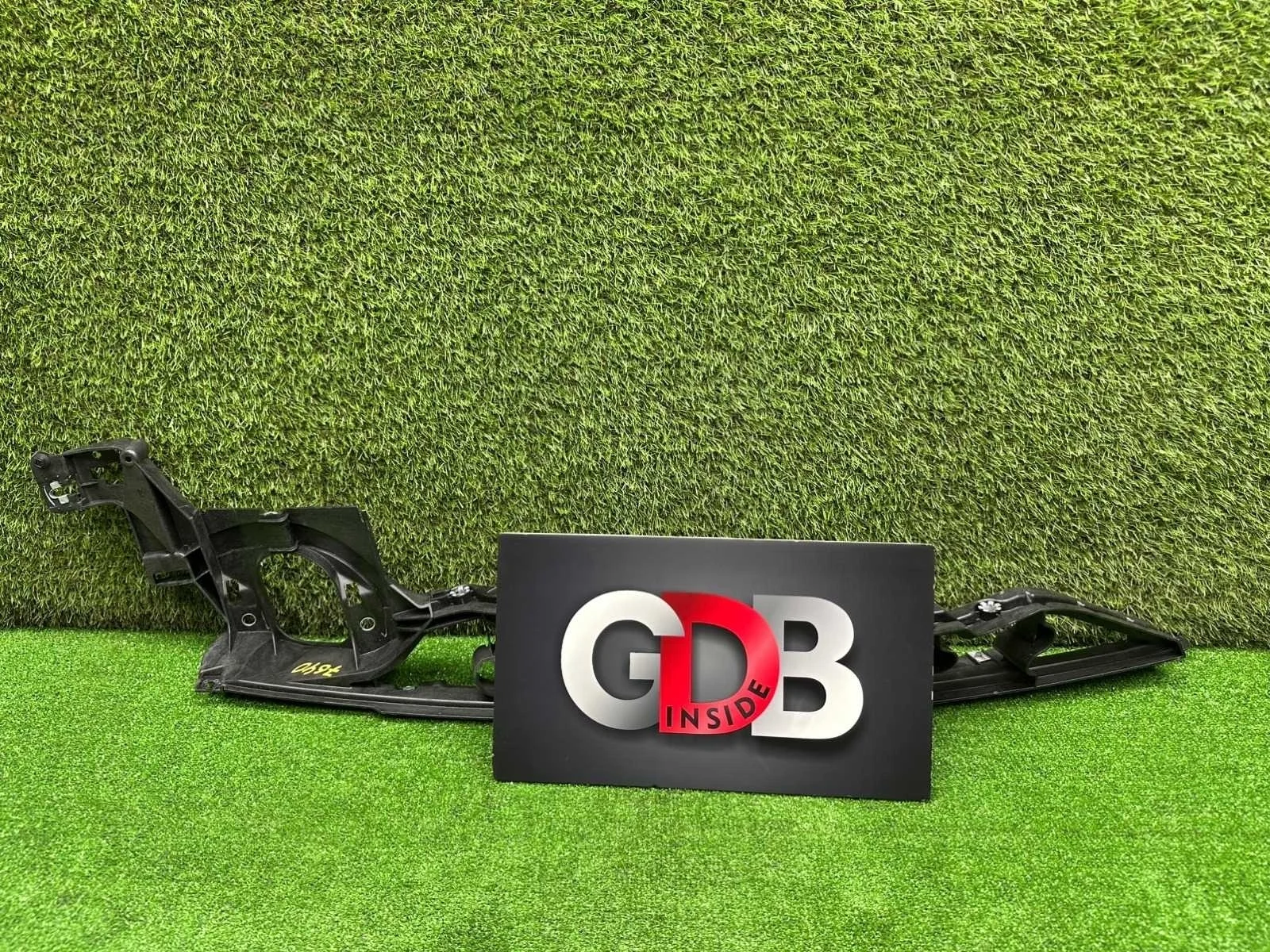 Кронштейн крыла Bmw X5 2010 51657157990 E70 N55B30A, передний правый