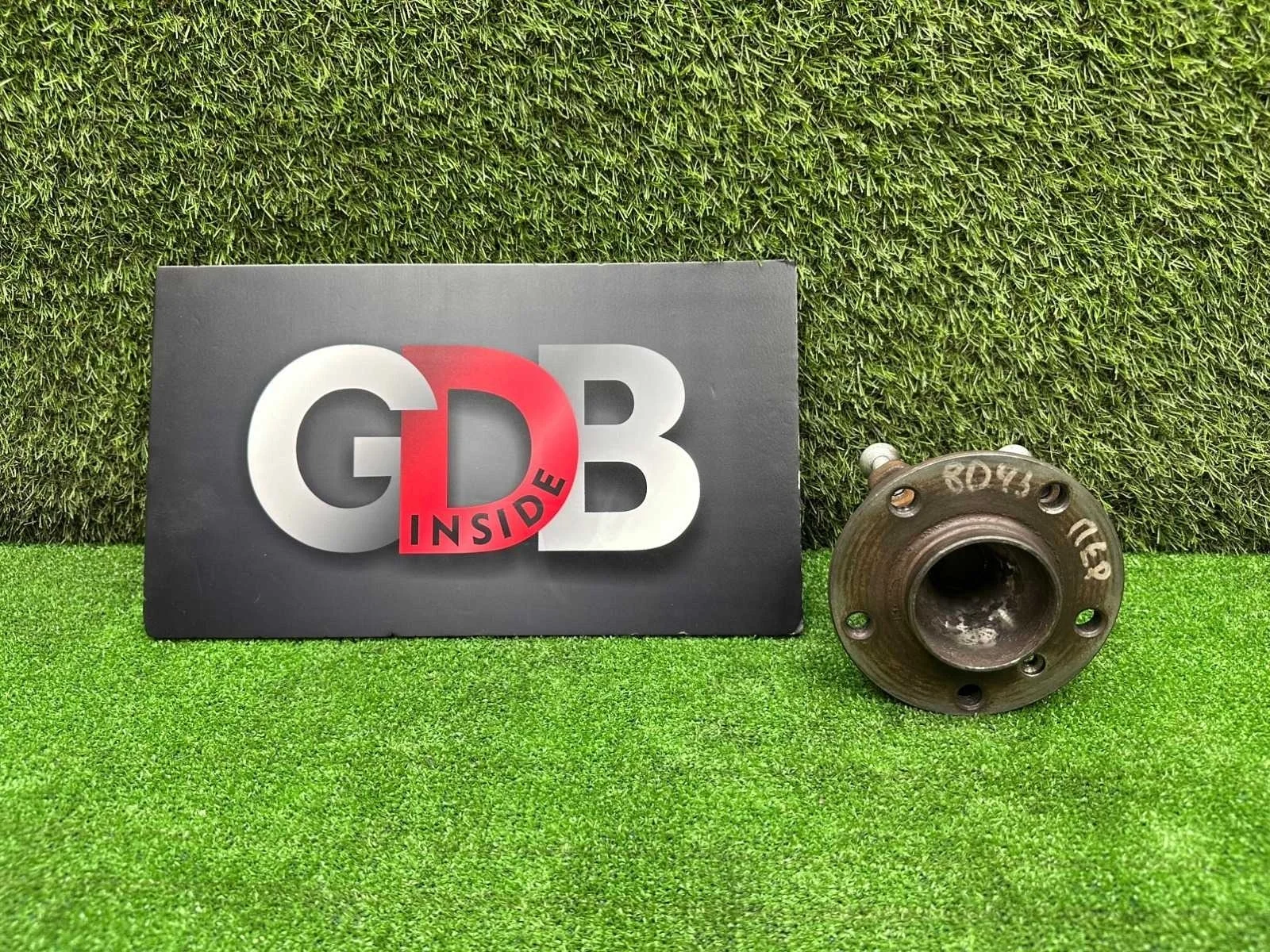 Ступица Bmw 5 Series 2011 31206872888 F11 N52B25AF, передняя