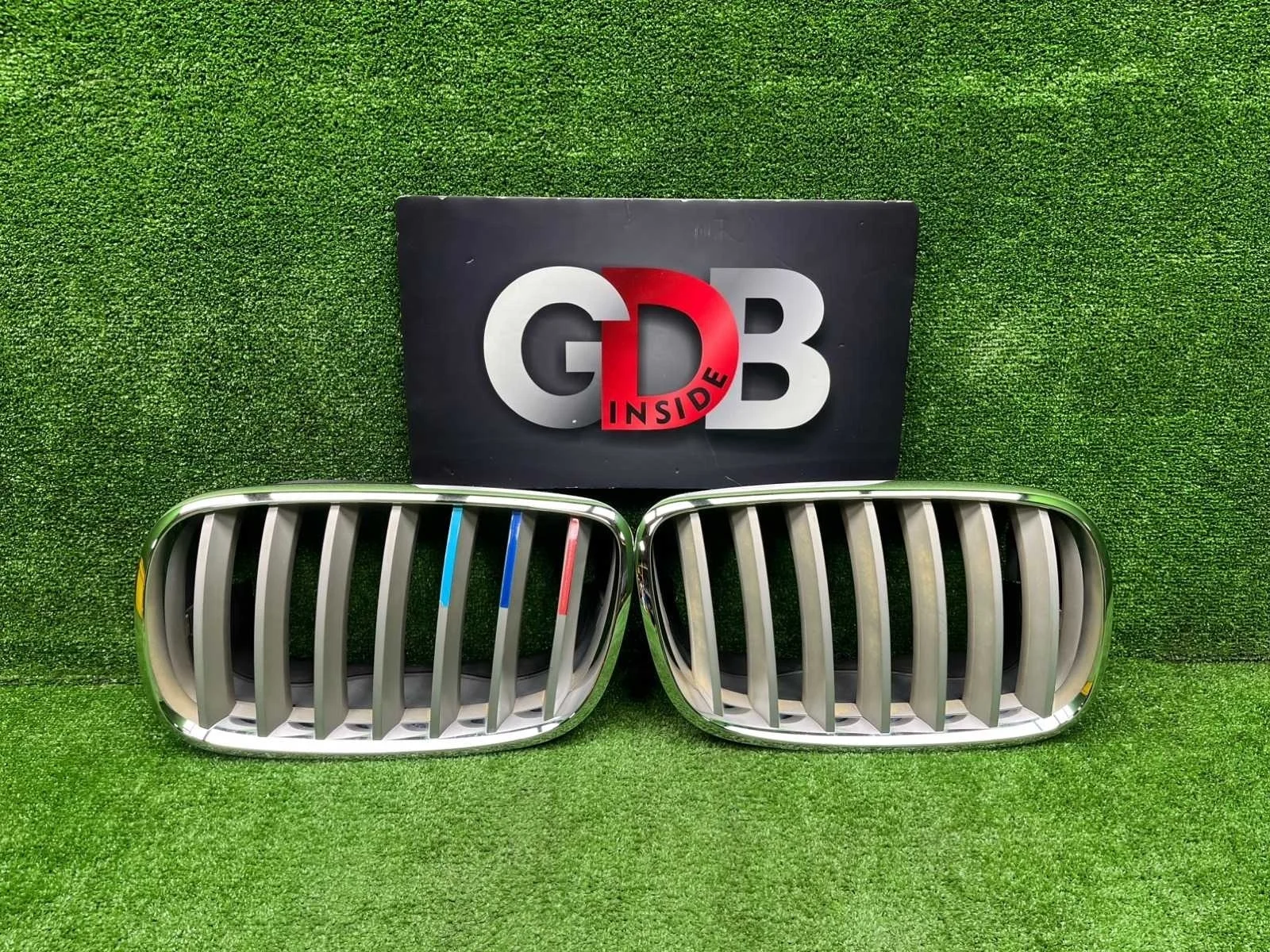 Решетка радиатора Bmw X5 2010 51137157687 E70 N55B30A, передняя