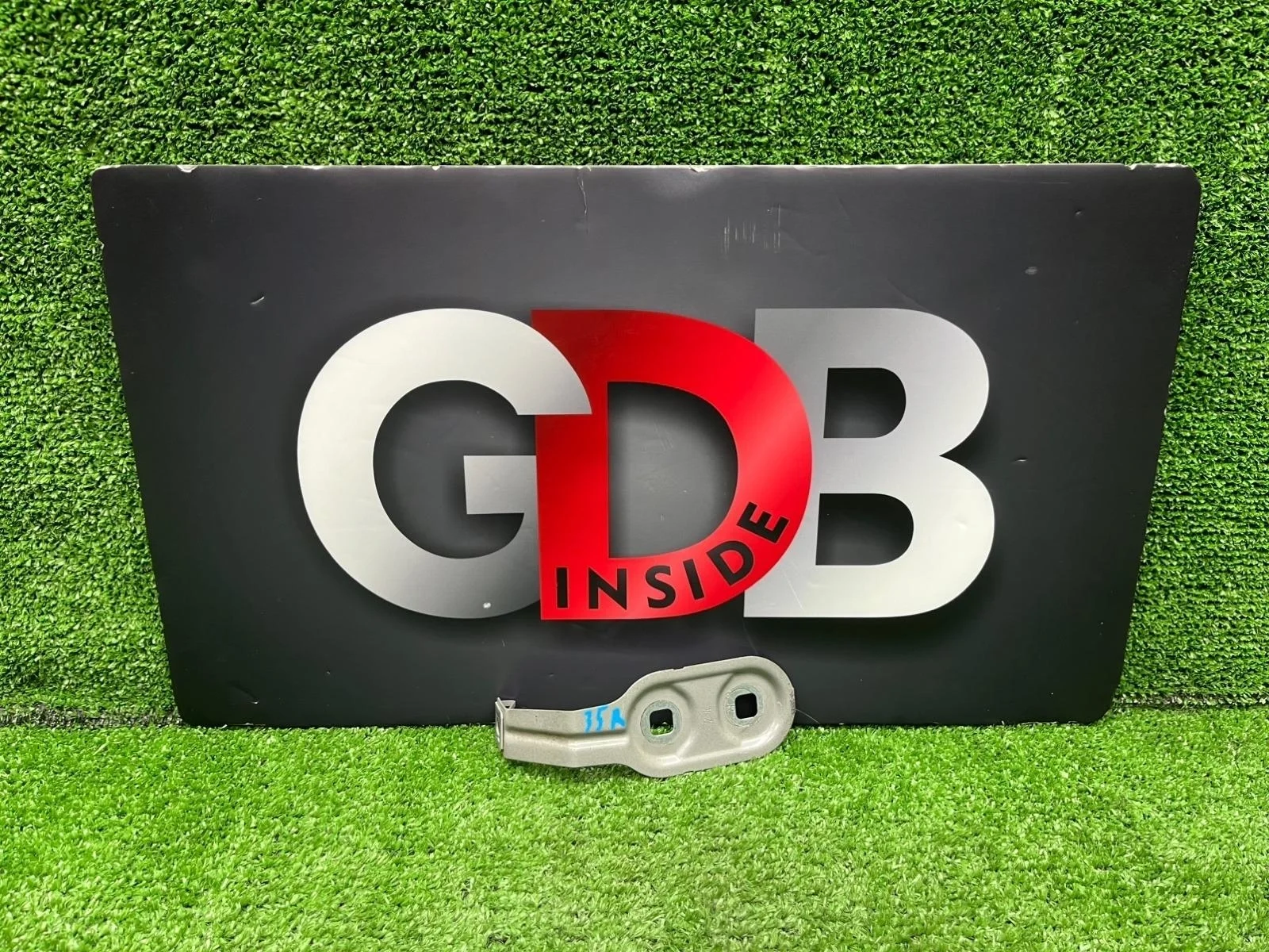 Кронштейн крыла BMW 5 series 2011 41357207206 F10 N20B20B, передний правый