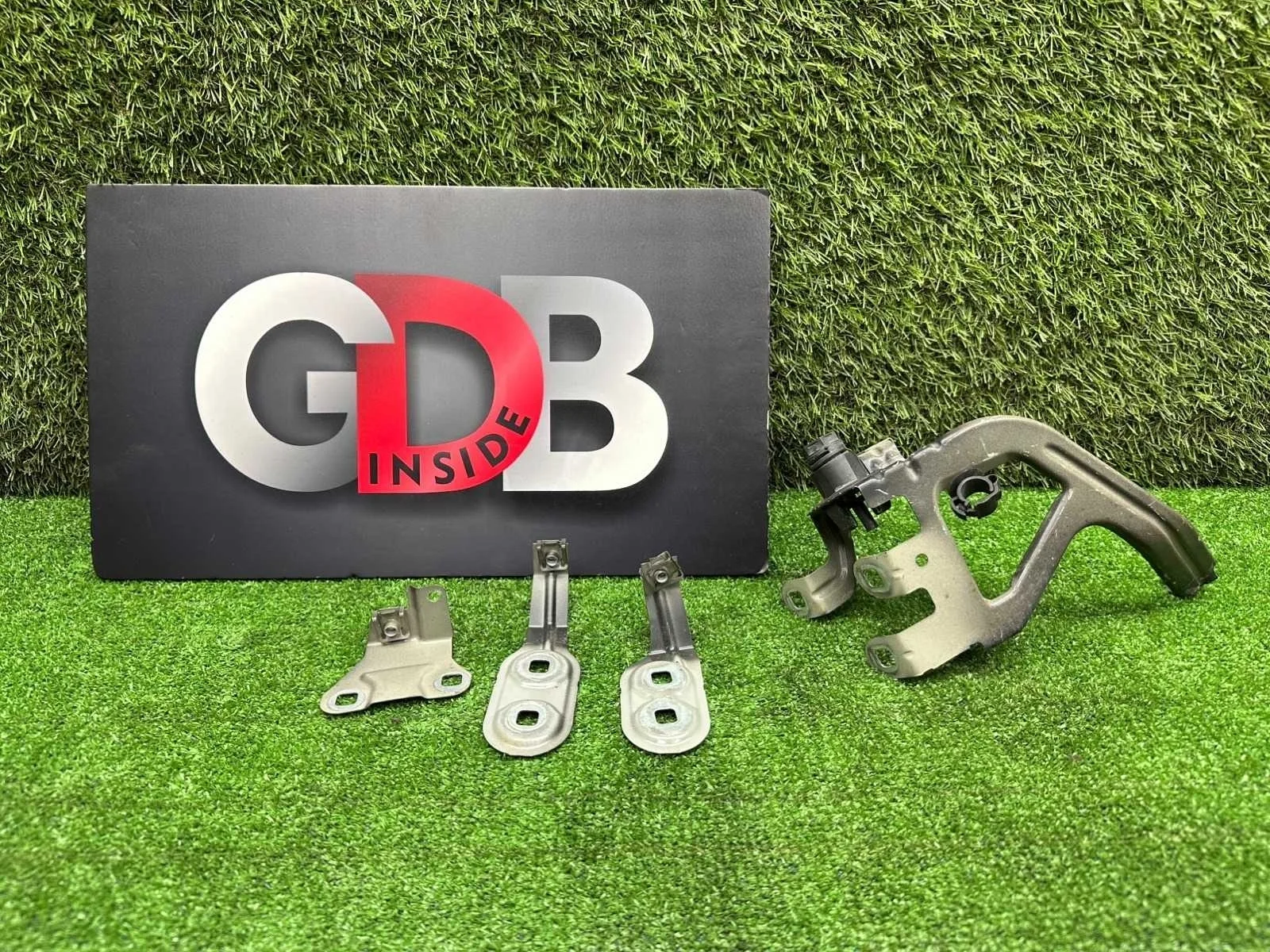 Кронштейн крыла BMW 5 series 2011 41357207209 F11 N52B25AF, передний левый