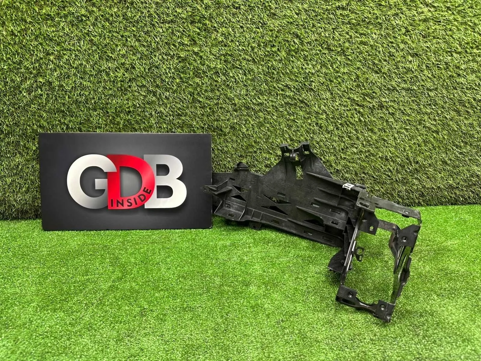 Кронштейн фары BMW 5 series 2011 51647200793 F11 N52B25AF, передний левый