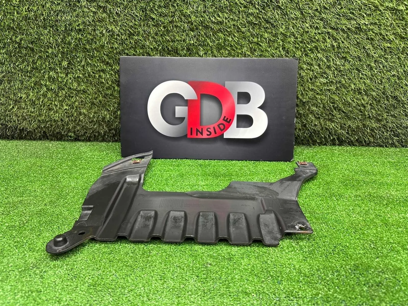 Накладка заднего бампера BMW X1 2011 51128037884 E84 N20B20A, задняя