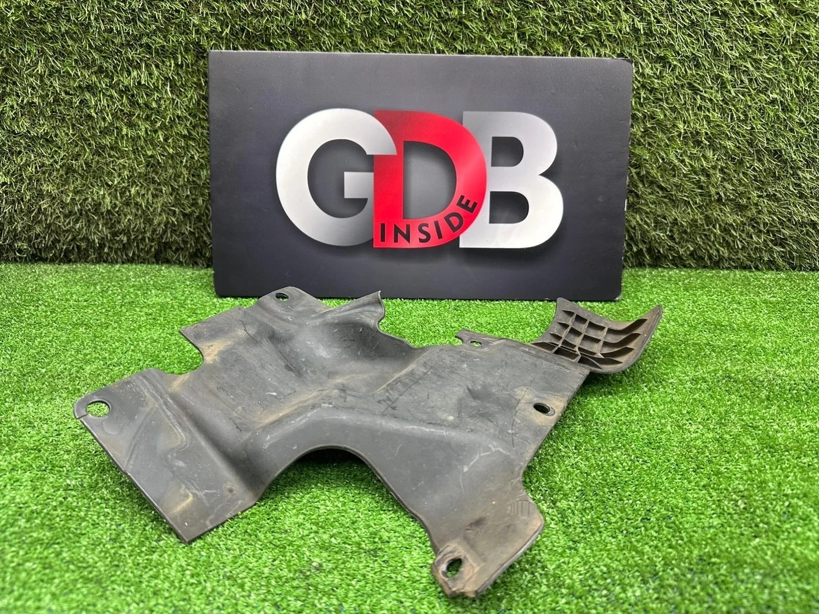 Пыльник ДВС BMW X1 2011 51712990819 E84 N20B20A, левый