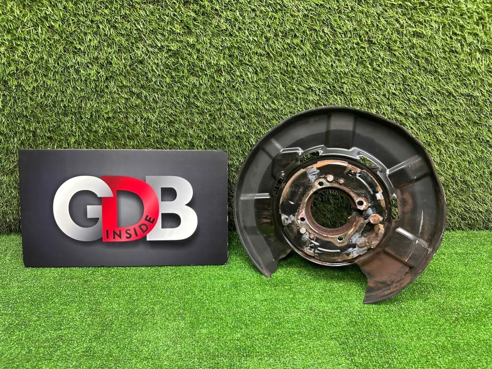 Кулак поворотный BMW X1 2011 33326788049 E84 N20B20A, задний левый