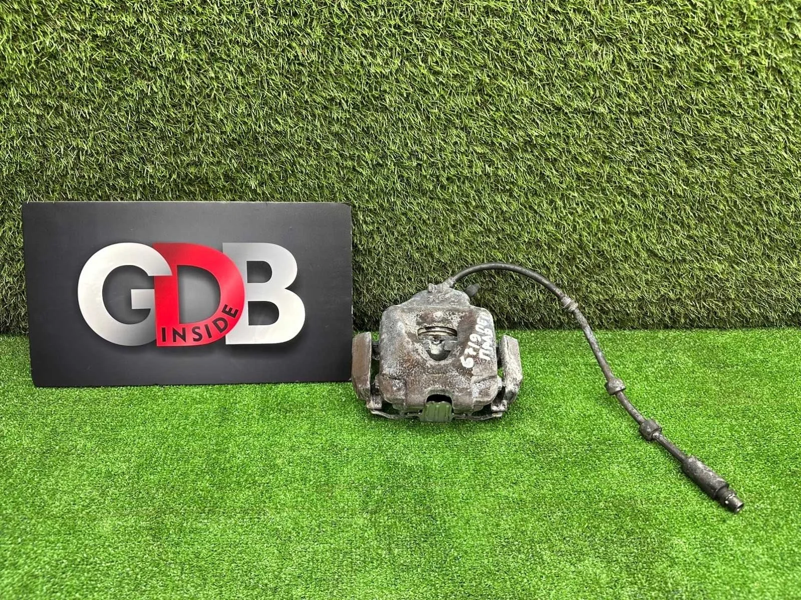 Суппорт Bmw X1 2011 34116778146 E84 N20B20A, передний правый