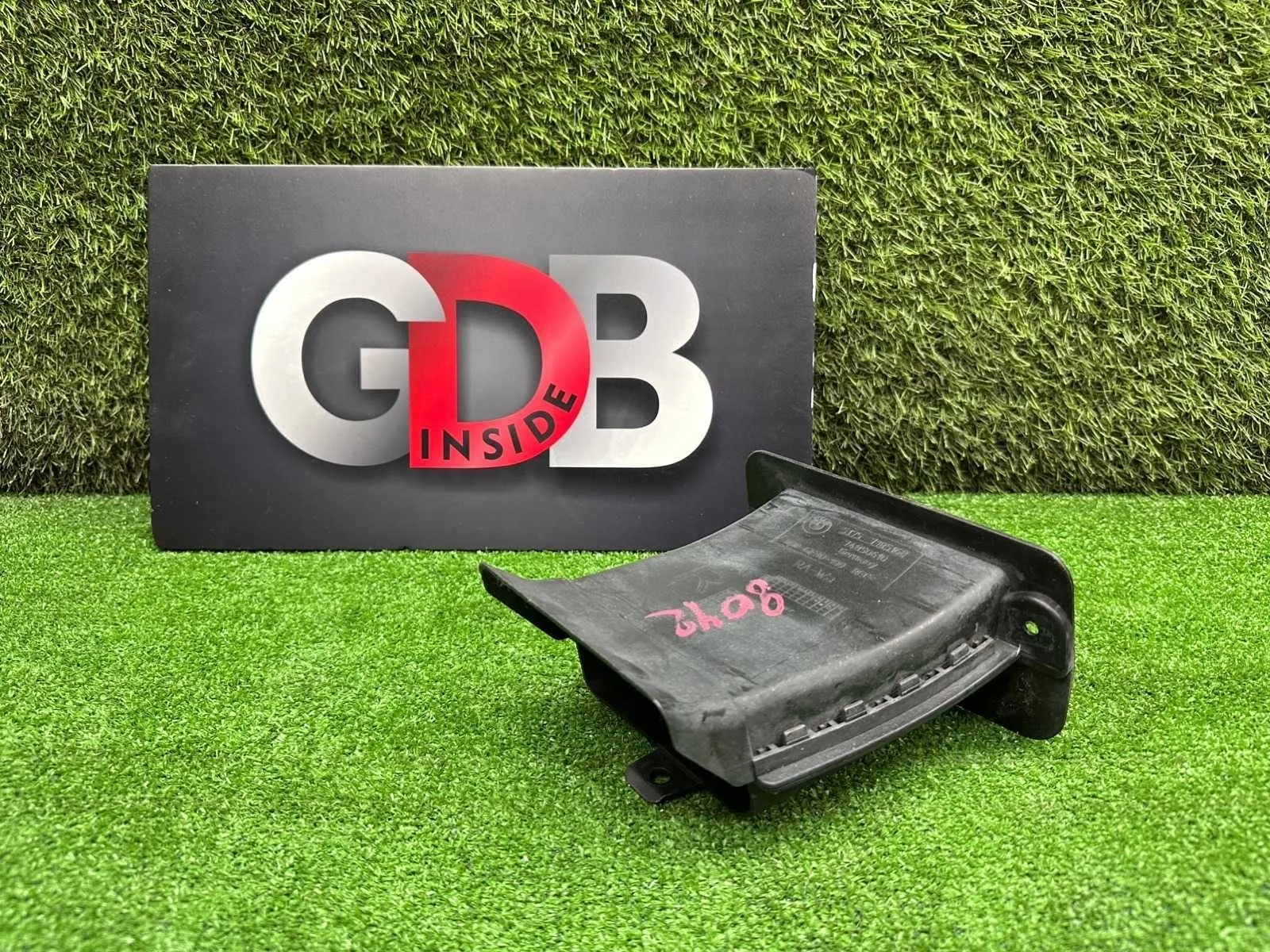 Воздуховод охлаждения тормозов Bmw 5 Series 2011 51757185168 F11 N52B25AF, передний правый