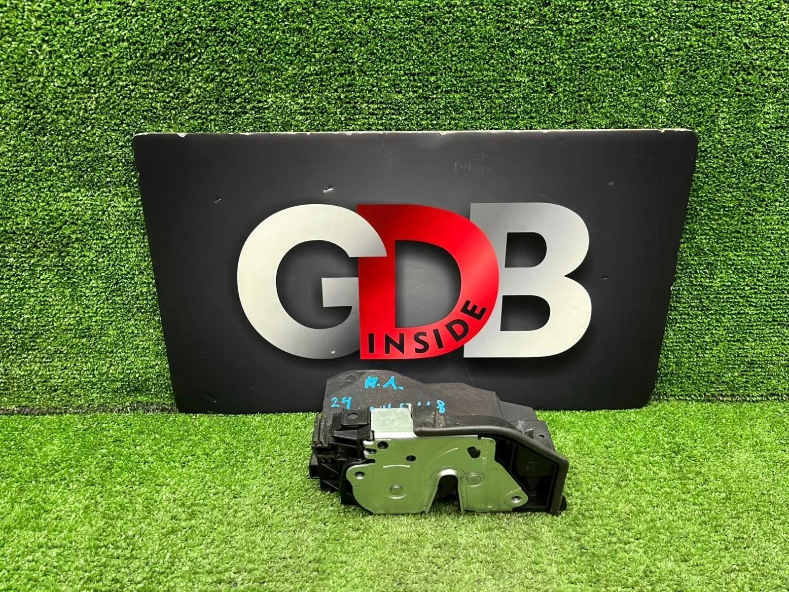 Замок двери BMW 3 series 2013 51217229457 F30 N20B20B, передний левый