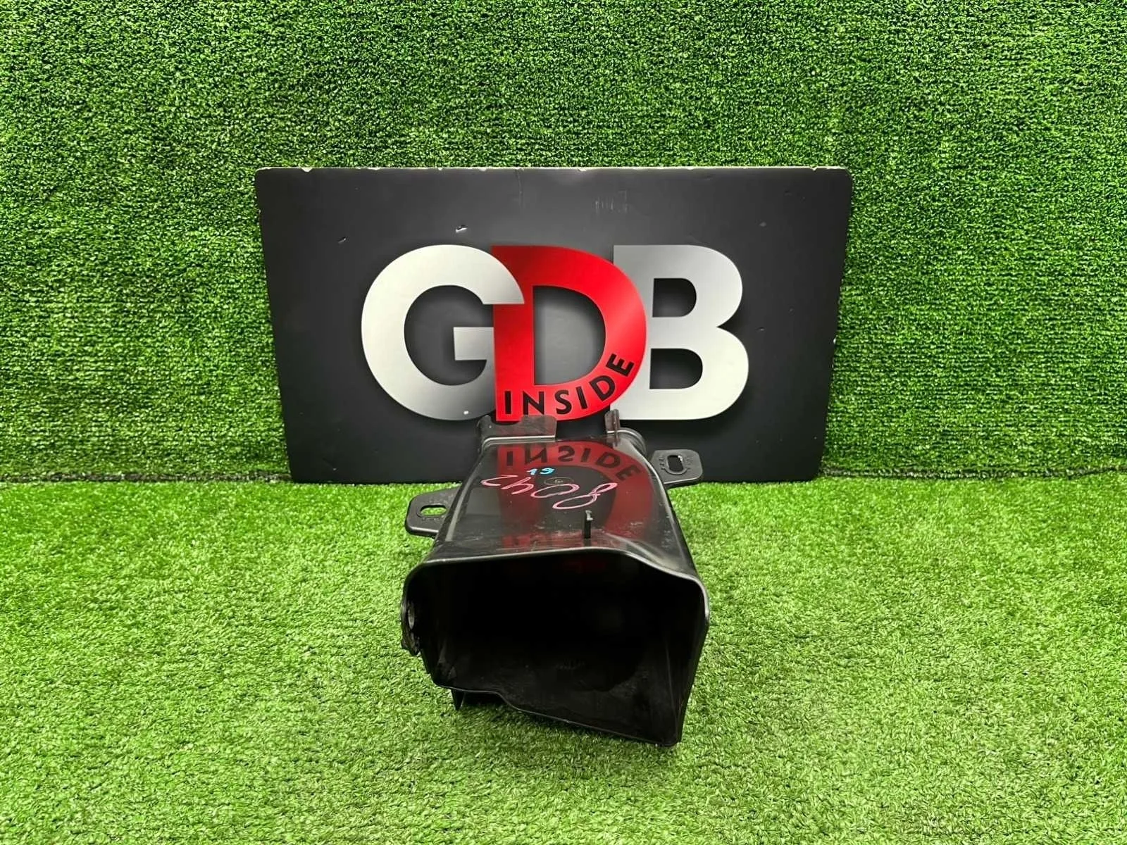 Воздуховод охлаждения тормозов BMW 5 series 2011 51747200797 F11 N52B25AF, передний левый