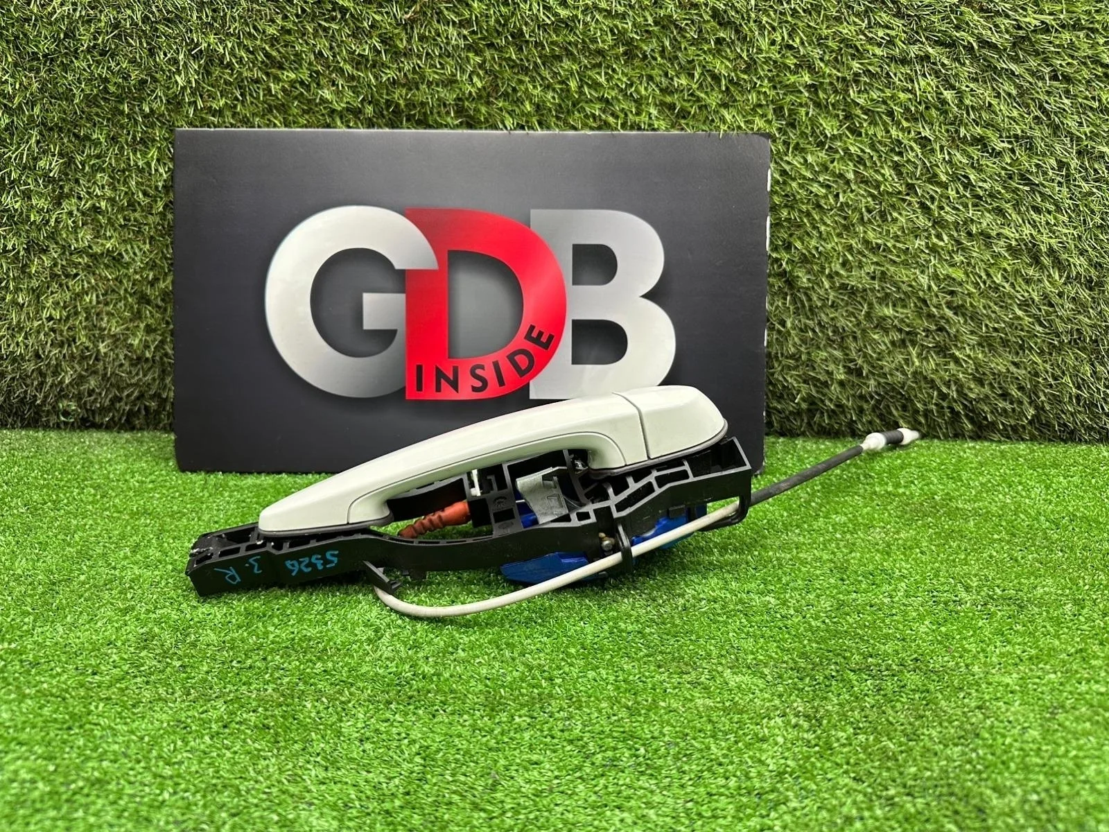 Ручка двери BMW 1 series 2013 51217207562 F20 N13B16A, задняя правая