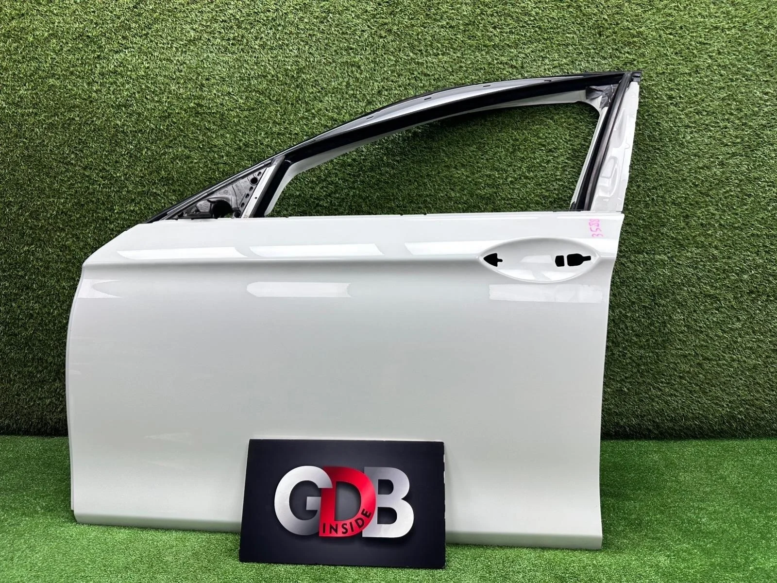 Дверь BMW 5 series 20.02.2013 41007206107 F10 N20B20B, передняя левая